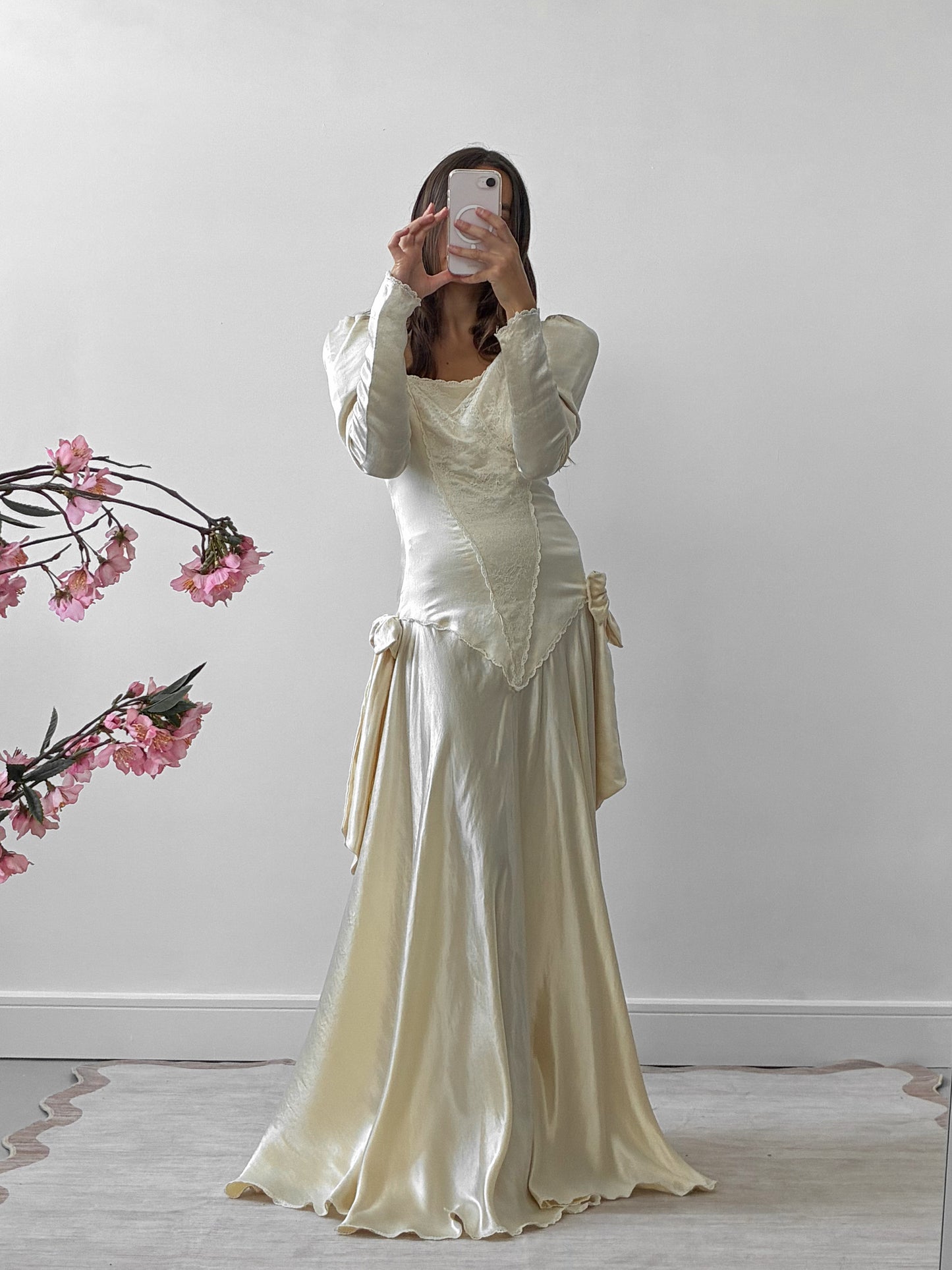 1980s Silk Asymmetrical Wedding Dress With Bow Detail S M