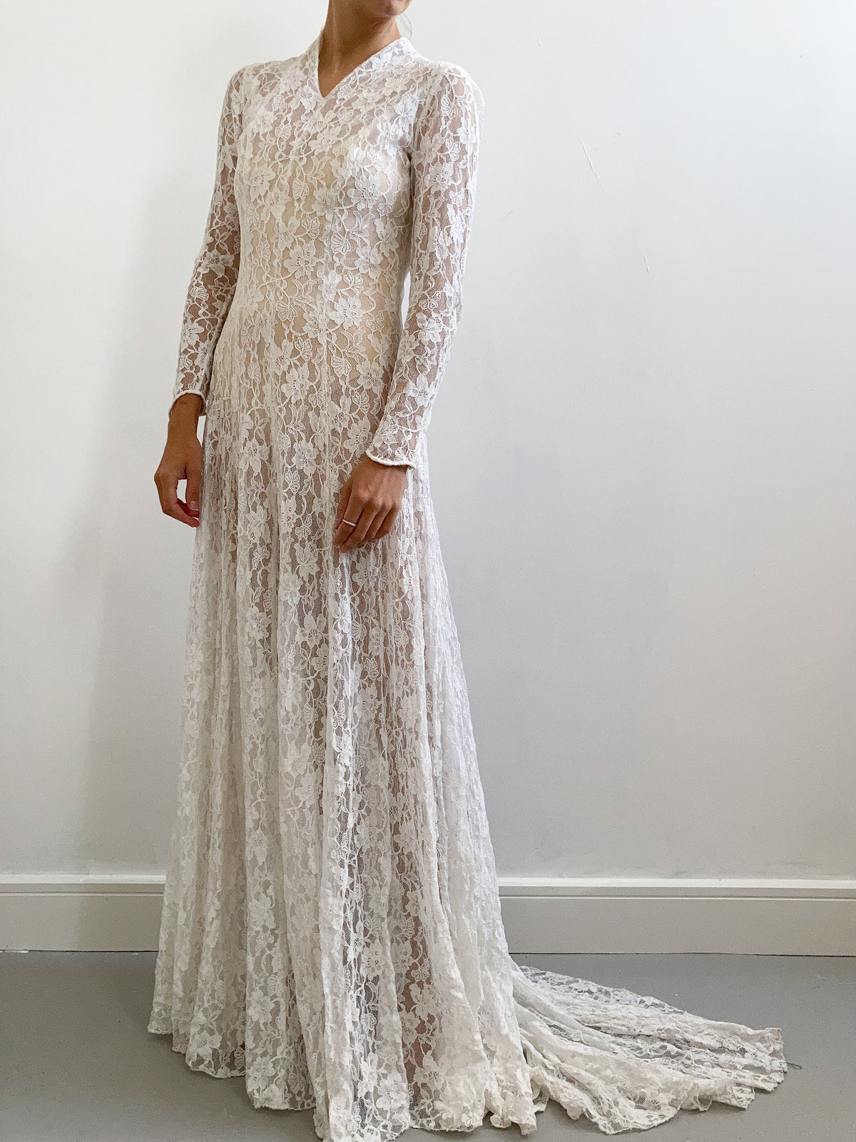 40s wedding dress 1940s All Floral Lace Gown with Train – Adored Closet Collection:Banquet in Bloom What Color of Eye Size:1/S
