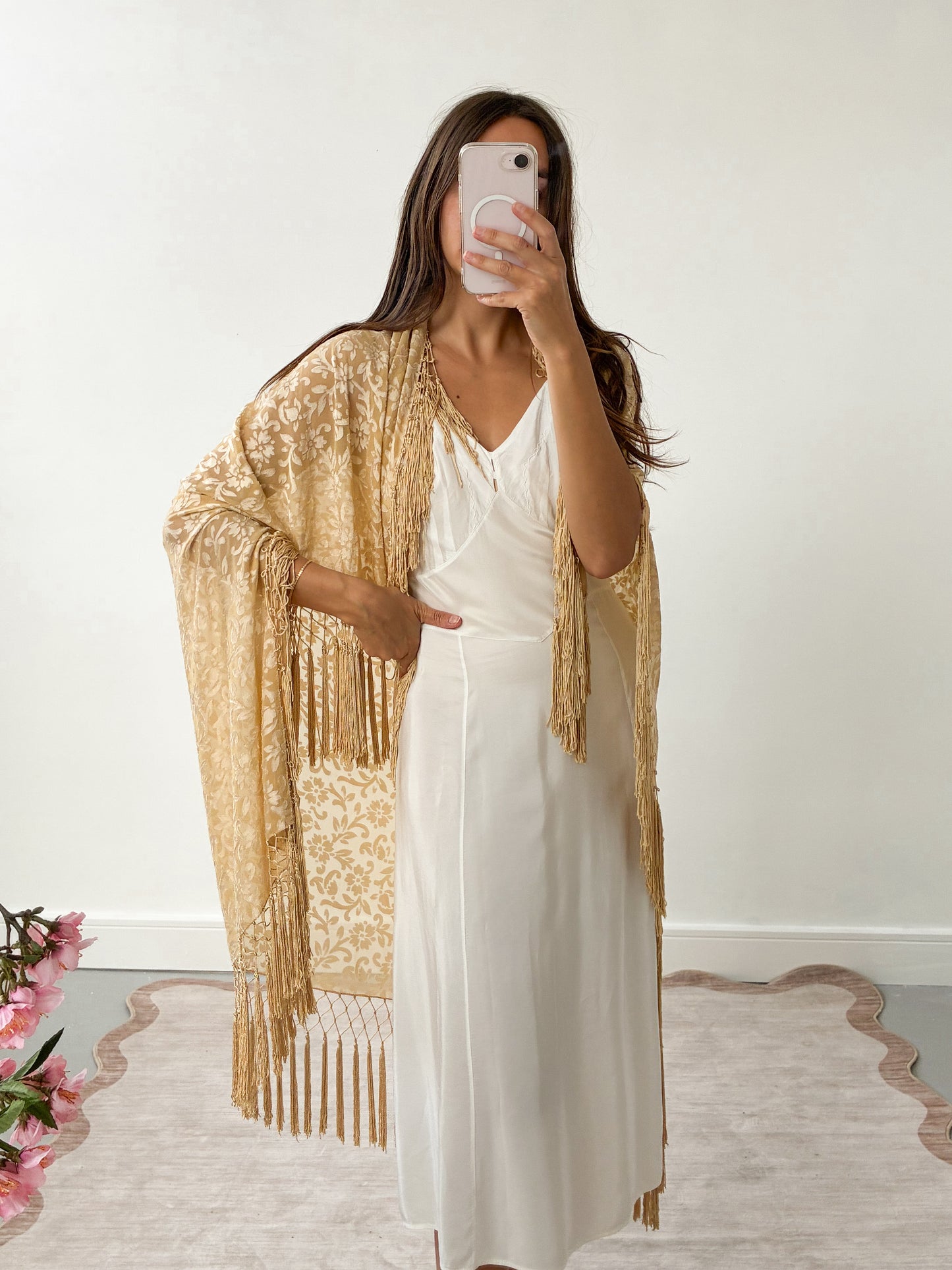 Vintage Cream Jacquard Floral Fringed Shawl