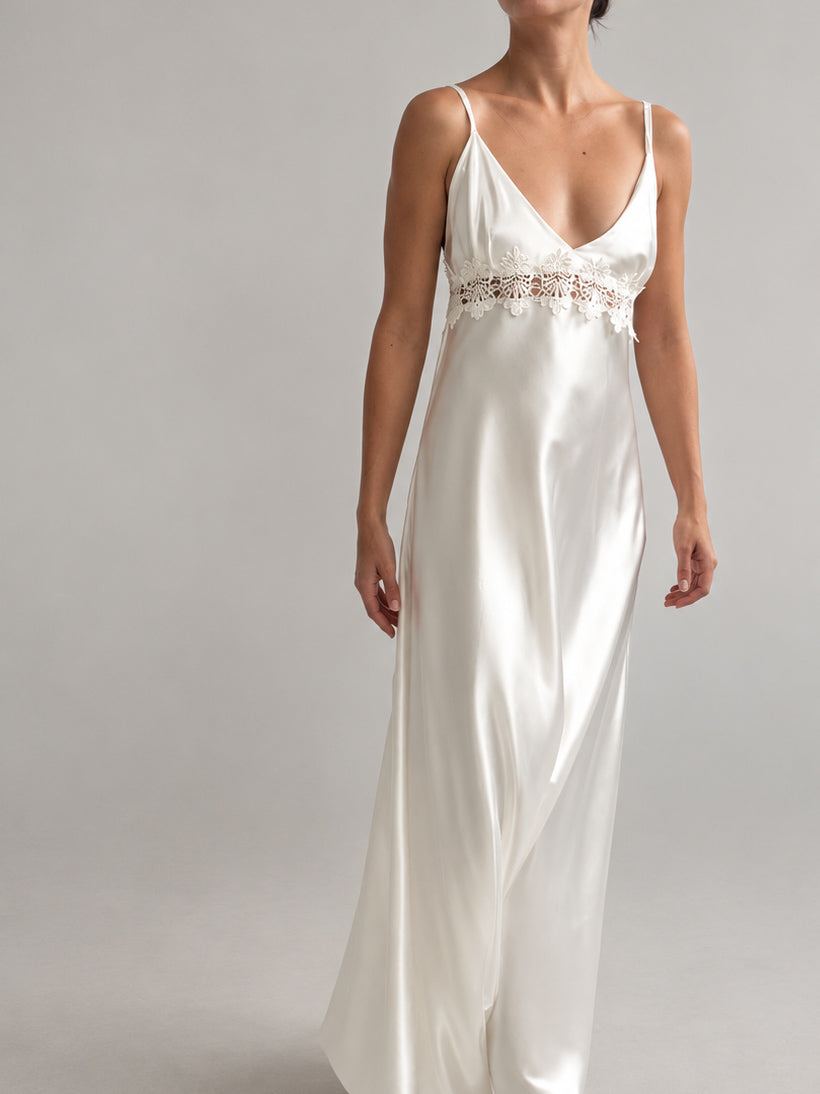 1980s Satin Ivory Slip With Daisy Detail M