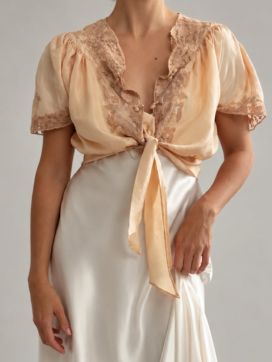 1990s Peach Silk Bed Jacket With French Lace One Size
