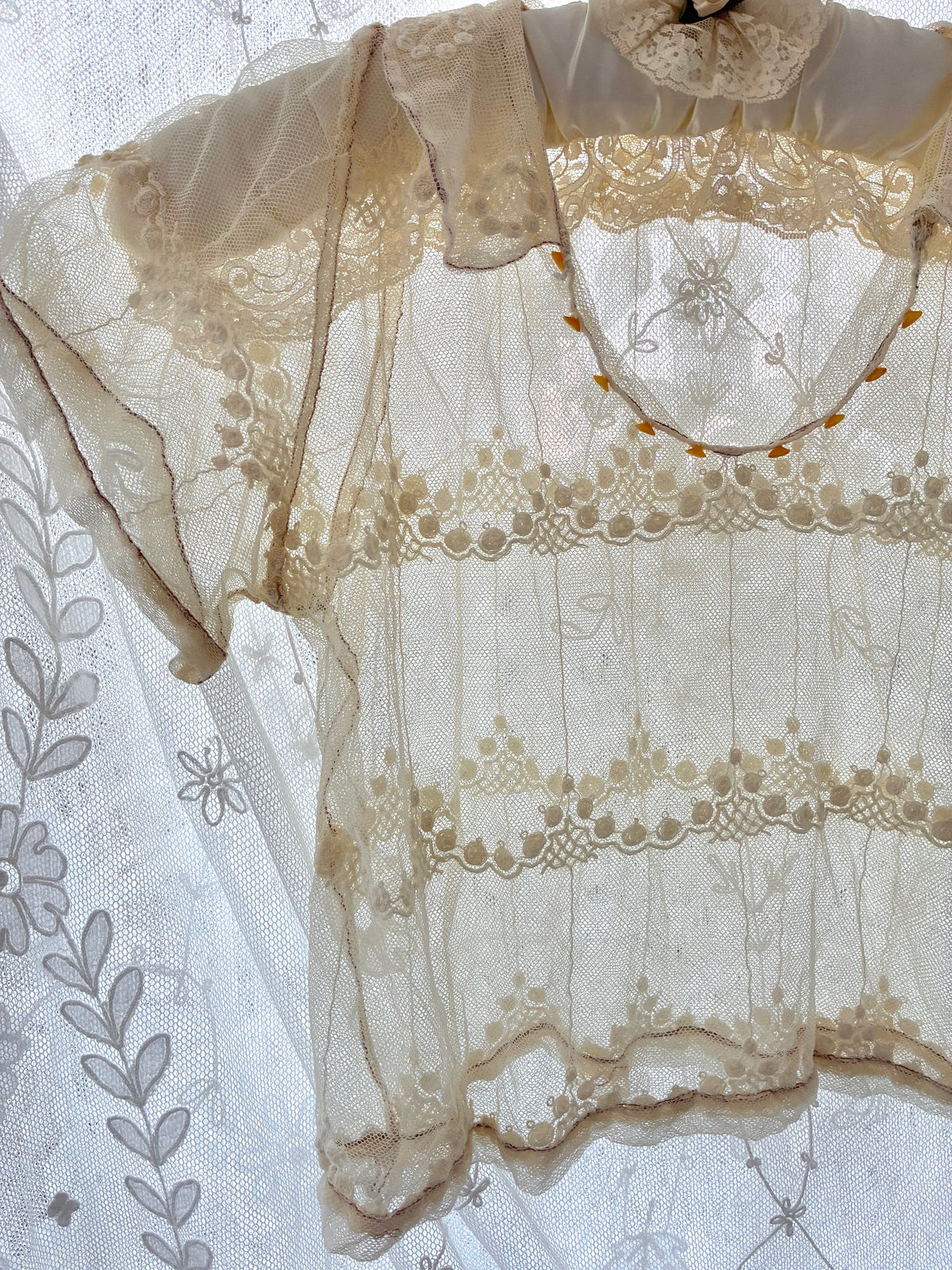 Antique French Embroidered Net Blouse In Cream S