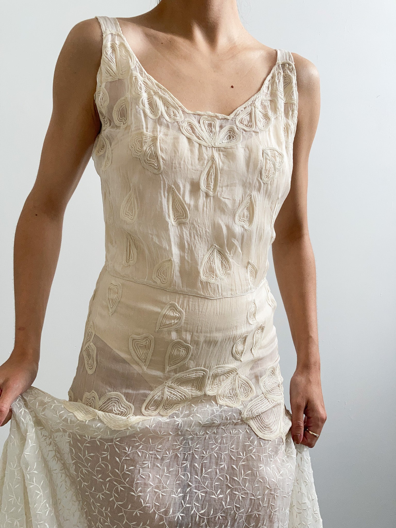 1920s Cream Gossamer Silk and Organdy Embroidered Dress – Adored Closet