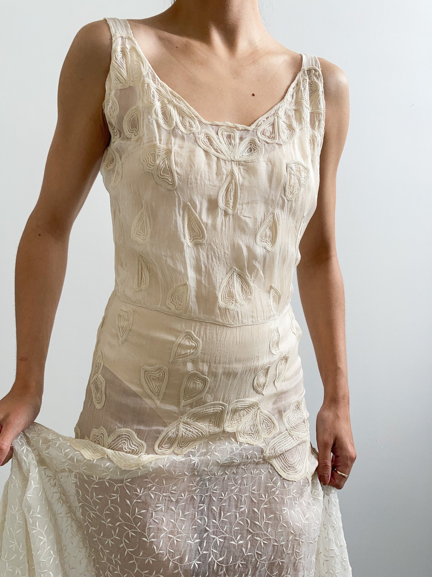 1920s Cream Gossamer Silk and Organdy Embroidered Dress