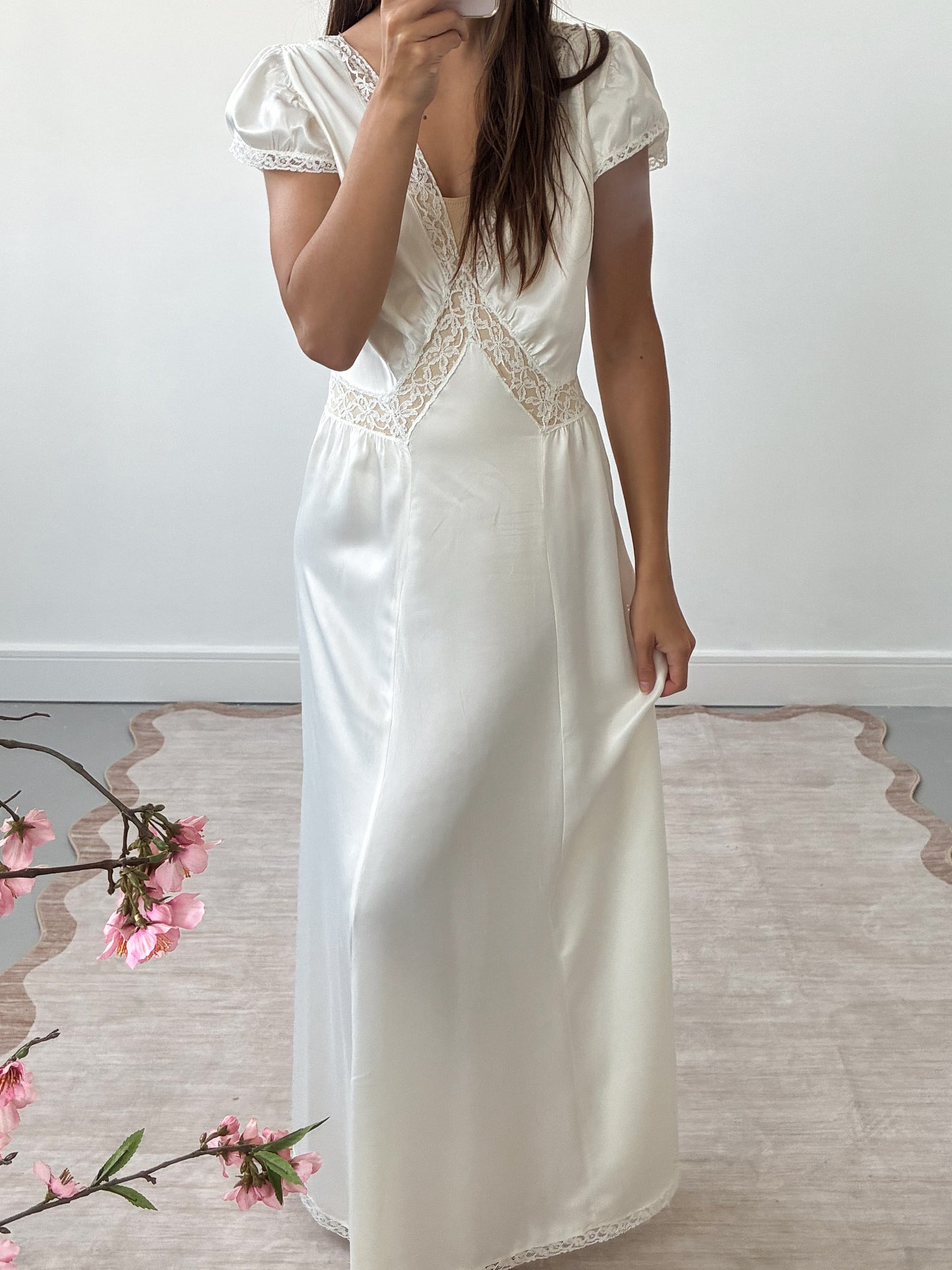 1940s Bridal Puff Sleeve Nightgown With Lace Trim S M