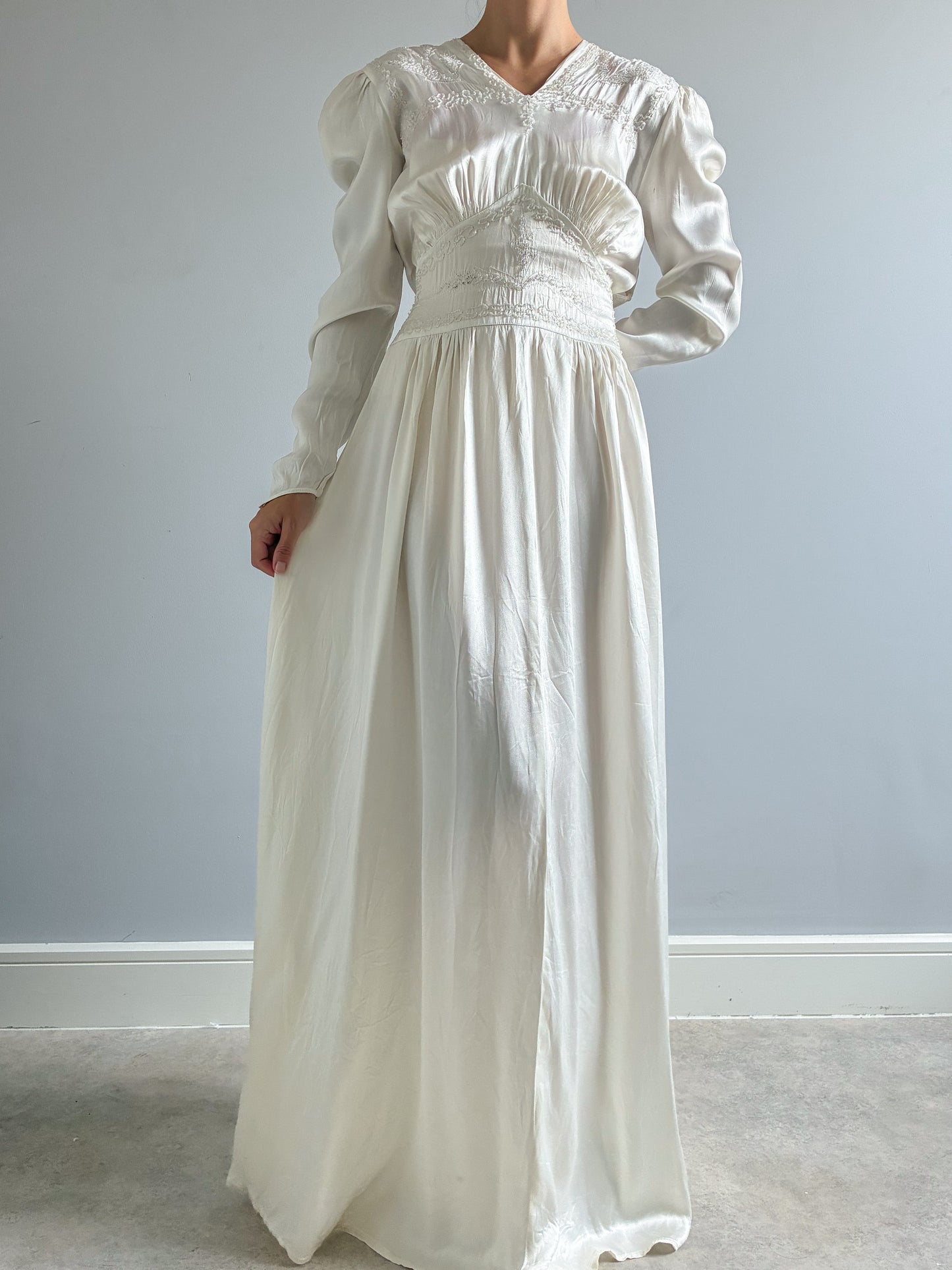 1940s Ivory Satin Dress With Sequins & Embroidery
