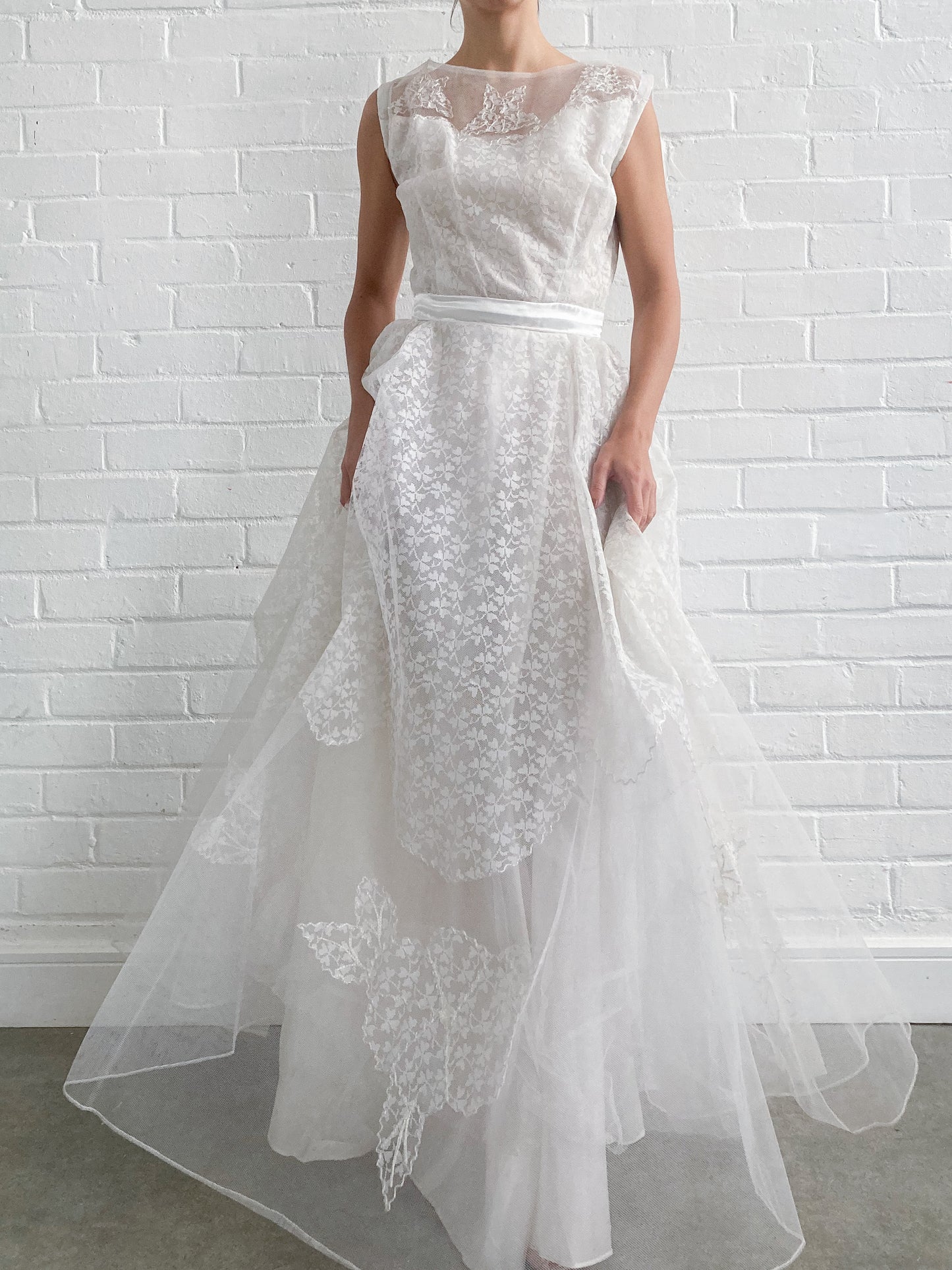 1950s Tulle & Floral Applique Wedding Dress with Bow Detail