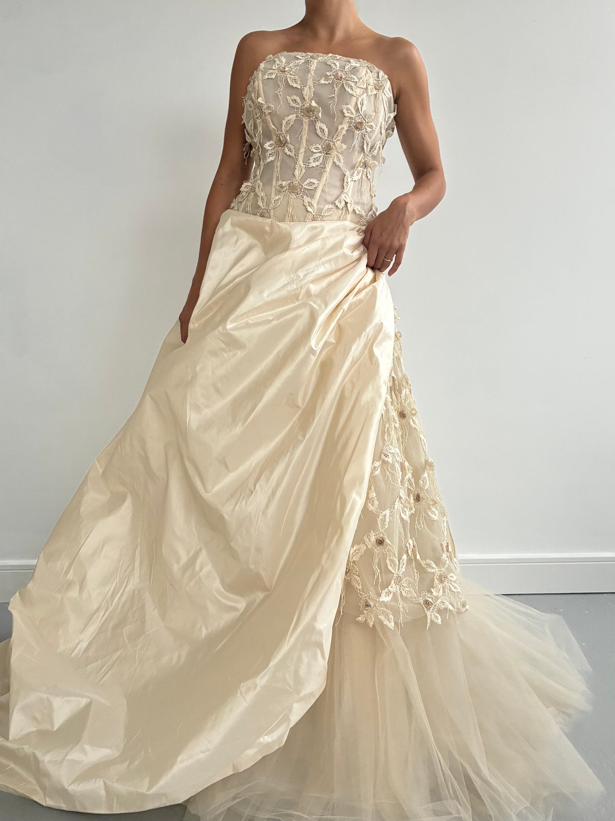 1990s Italian Silk Bridal Set In Cream With Floral Detail