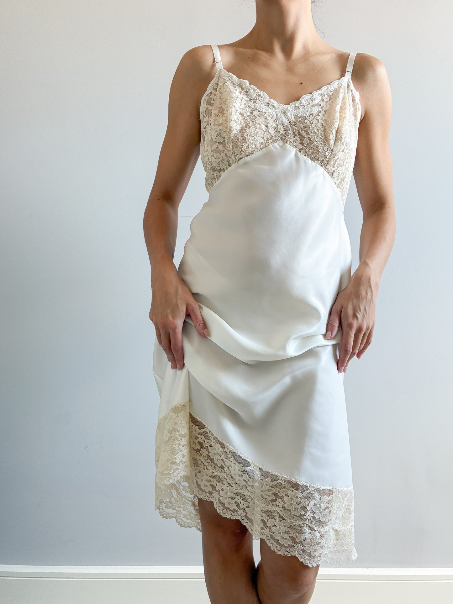 1940s Satin Slip With Cream Lace And Bow Detail