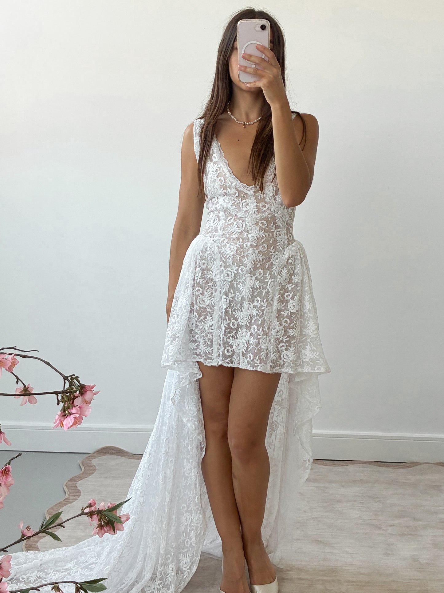 1940s High-Low Floral Lace Dress With Asymmetric Train