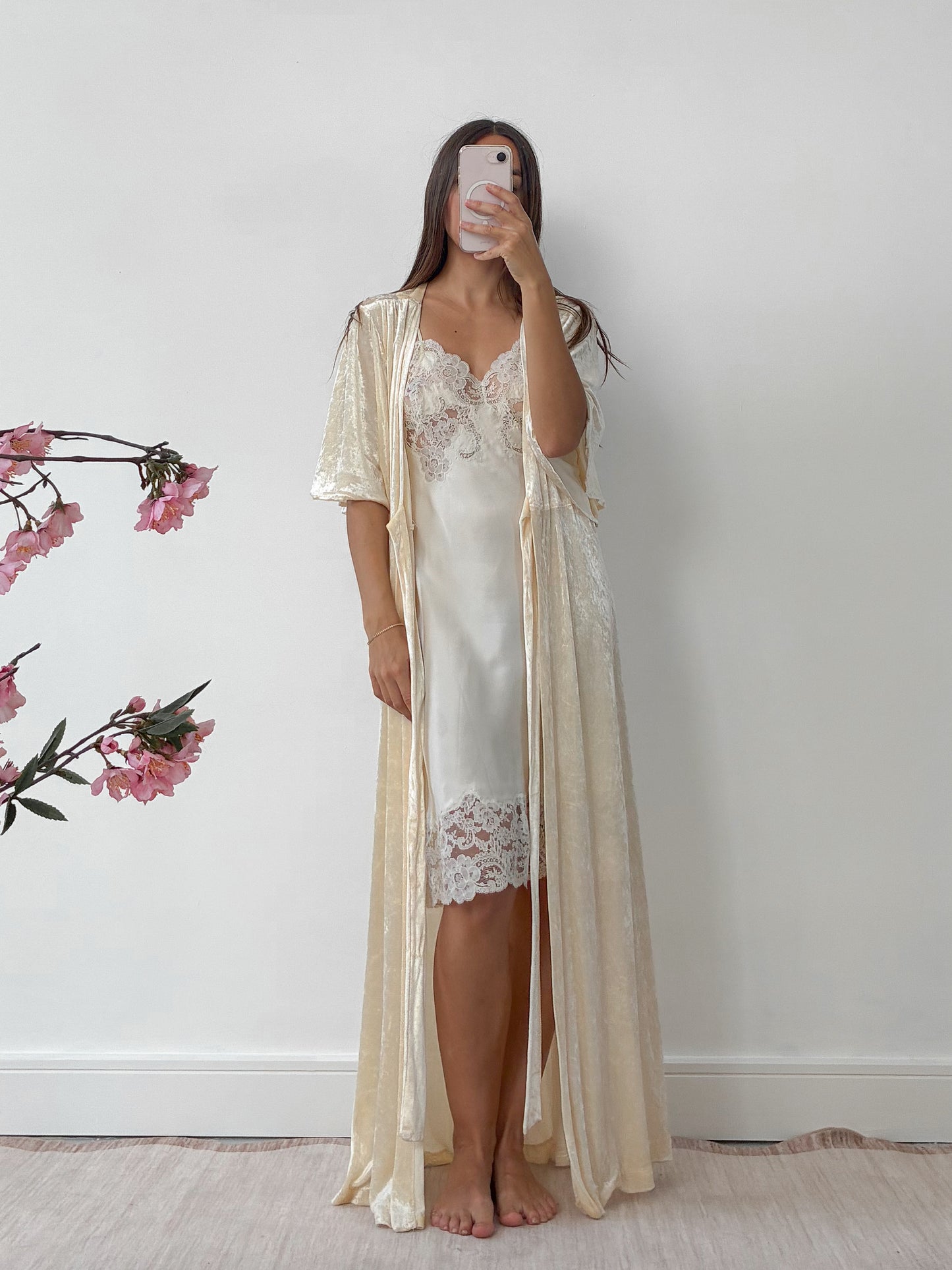 1970s Crushed Velvet Robe With Triangle Sleeves In Buttercream M L