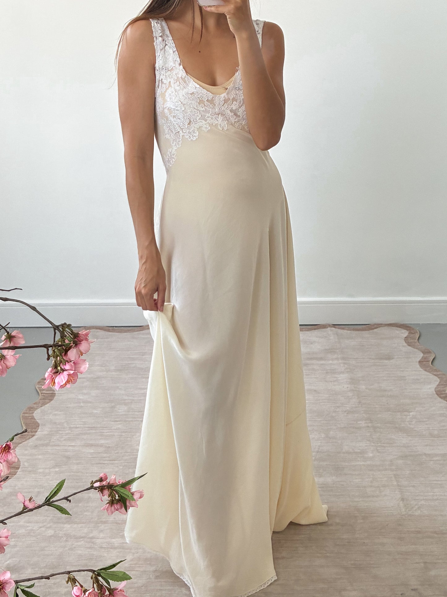 1940s Asymmetrical Cream Silk Slip With Floral Lace L