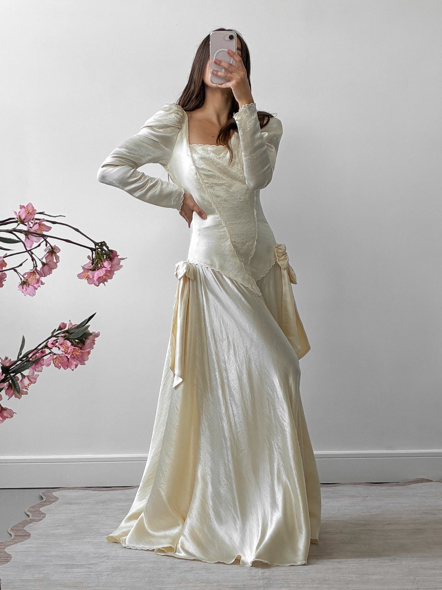 1980s Silk Asymmetrical Wedding Dress With Bow Detail S M