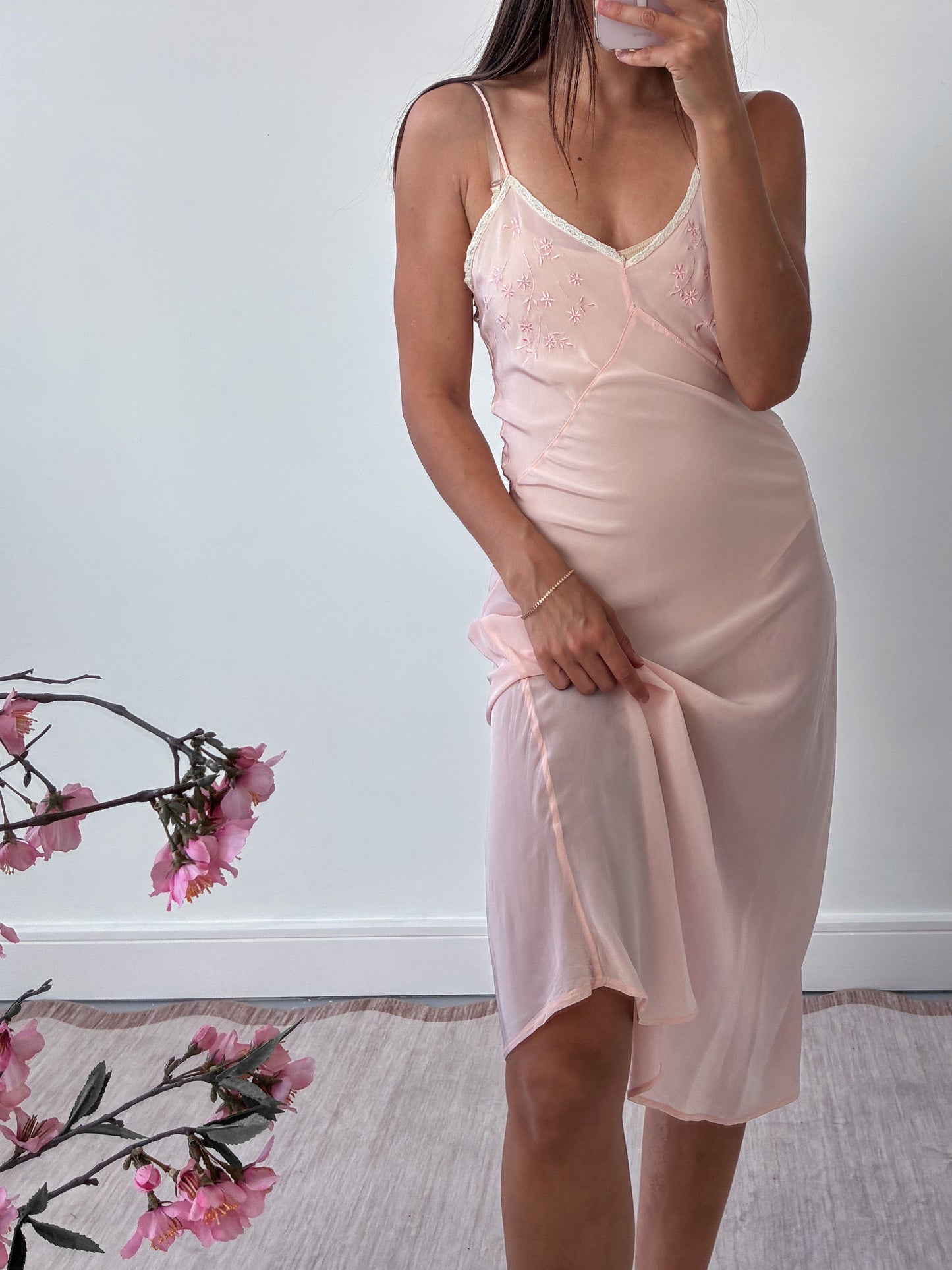 1940s Pink Satin Midi Slip With Flower Embroidery M L