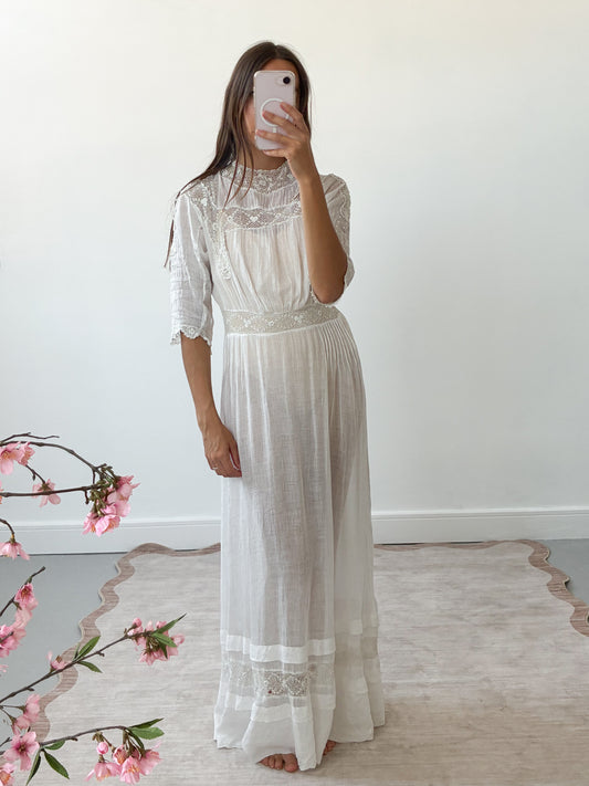 Antique Edwardian Cotton Lawn Wedding Dress With Hand-Crochet Panels XS S