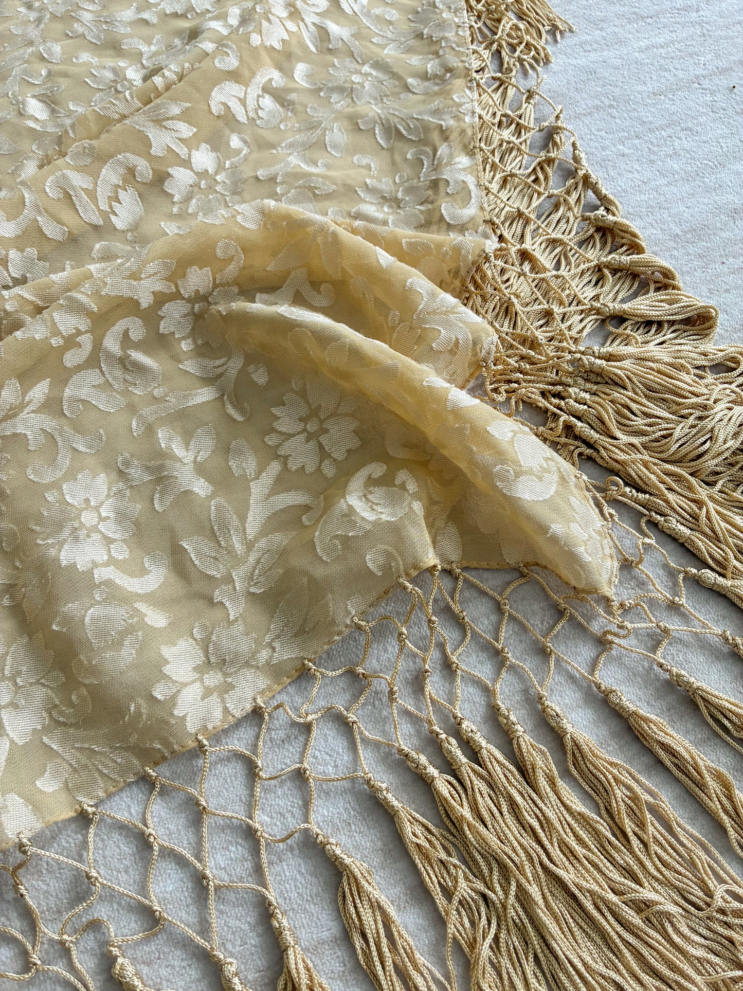 Vintage Cream Jacquard Floral Fringed Shawl