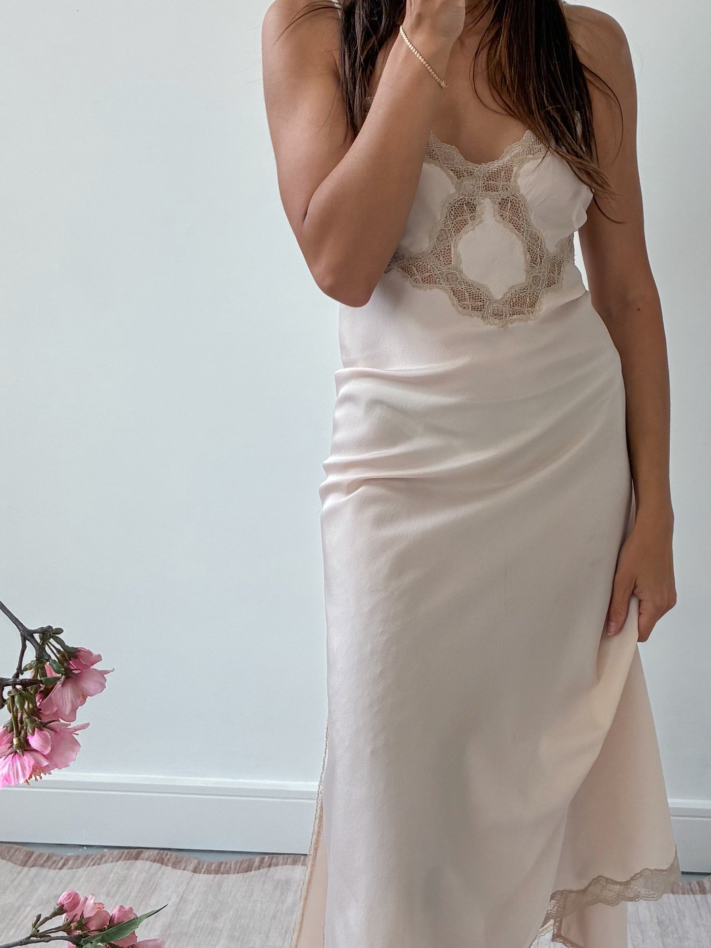 1970s Powder Pink Slip With Lace L