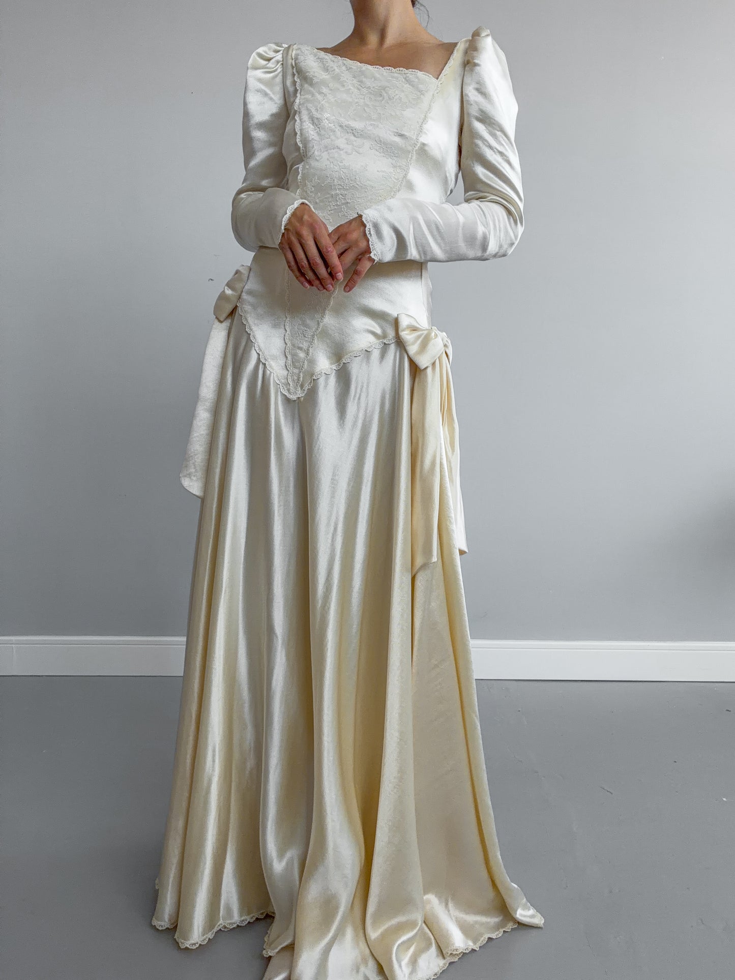 1980s Silk Asymmetrical Wedding Dress With Bow Detail