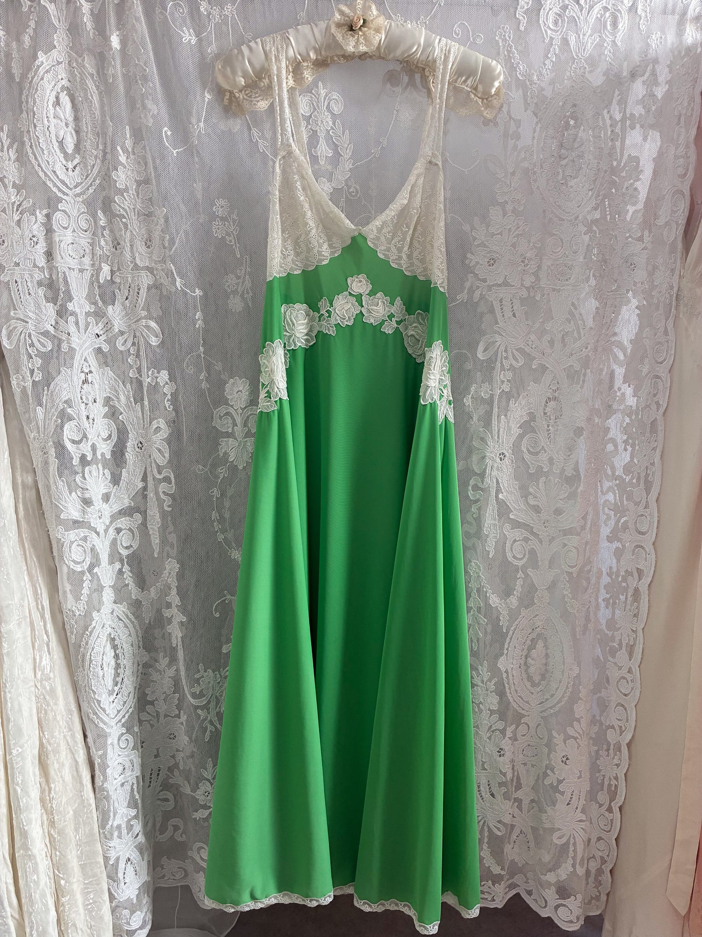 1950s Emerald Green Slip With Rose Detail