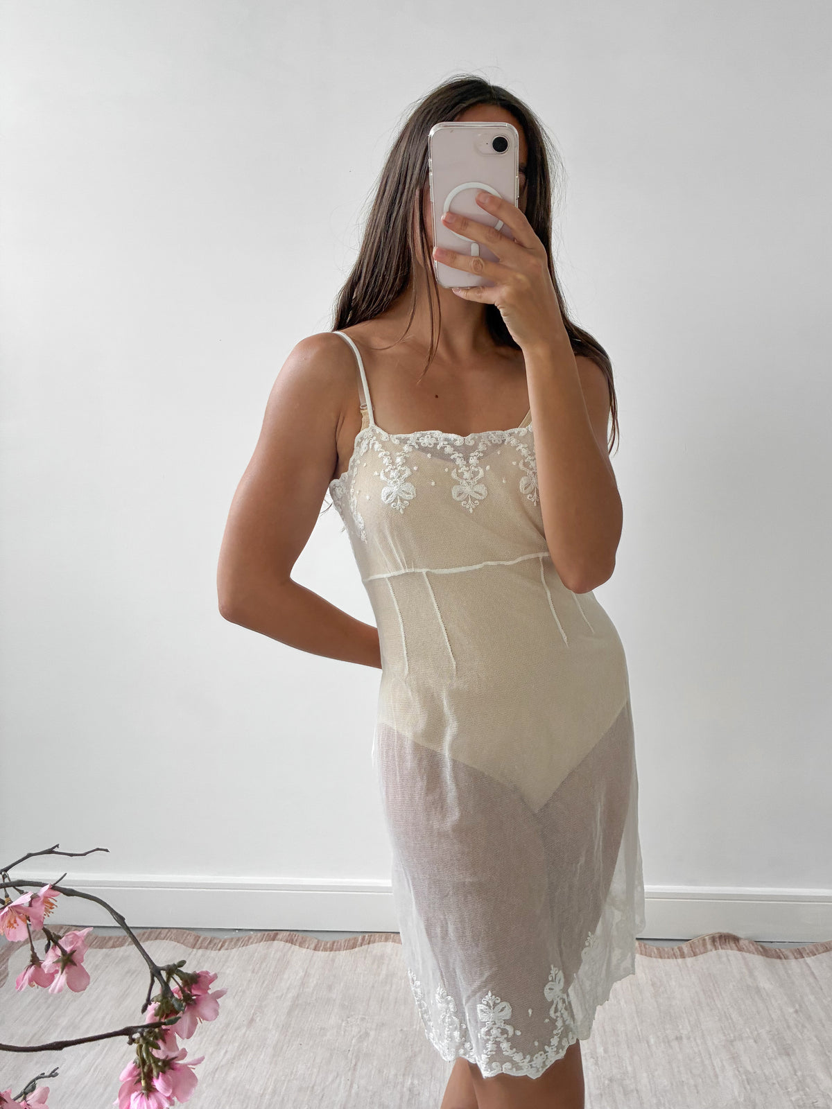 Antique Sheer Net Mini Slip With Bow Embroidery M