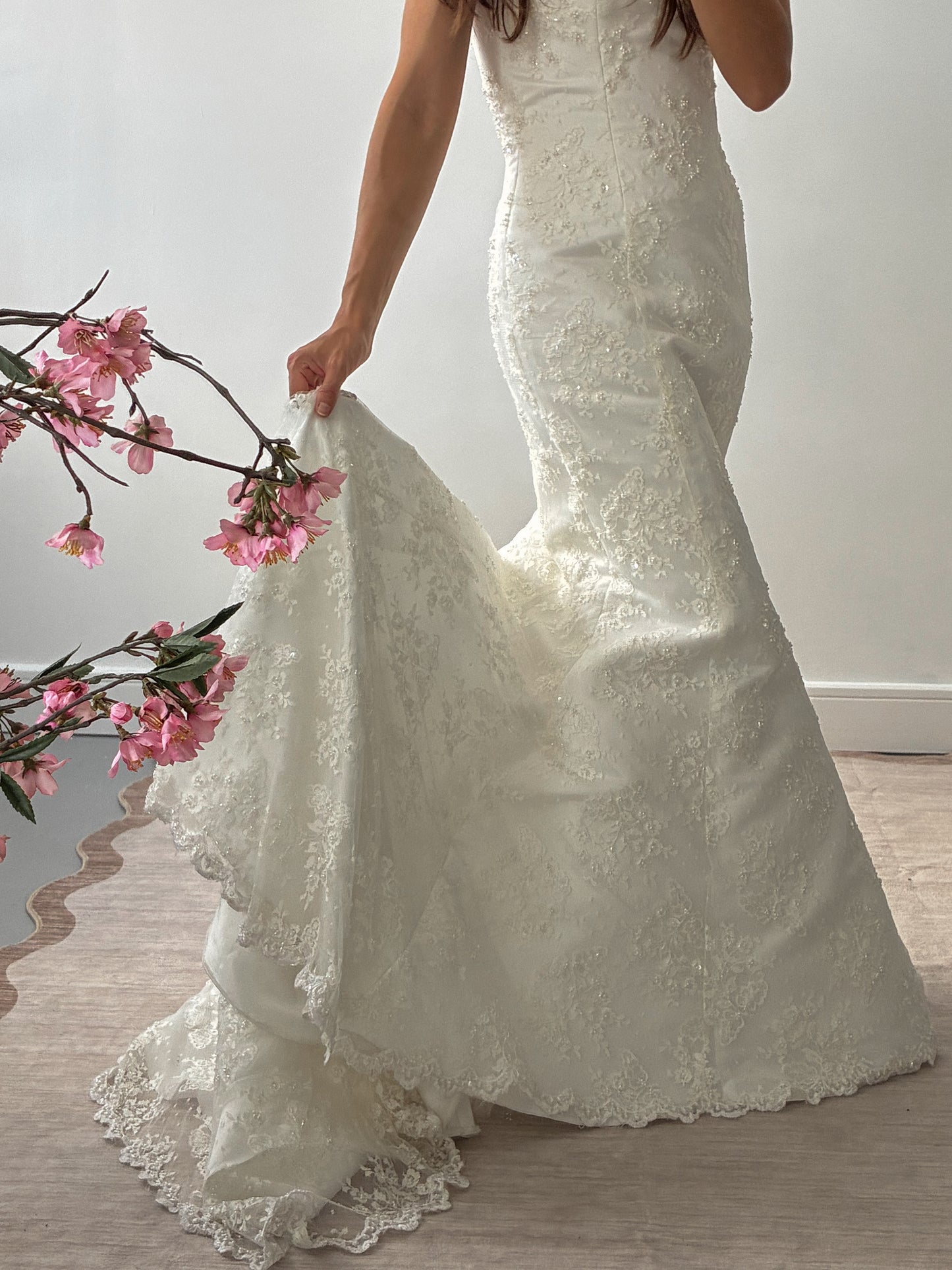 2001 Designer Maggie Sotero Lace Beaded Mermaid Wedding Dress