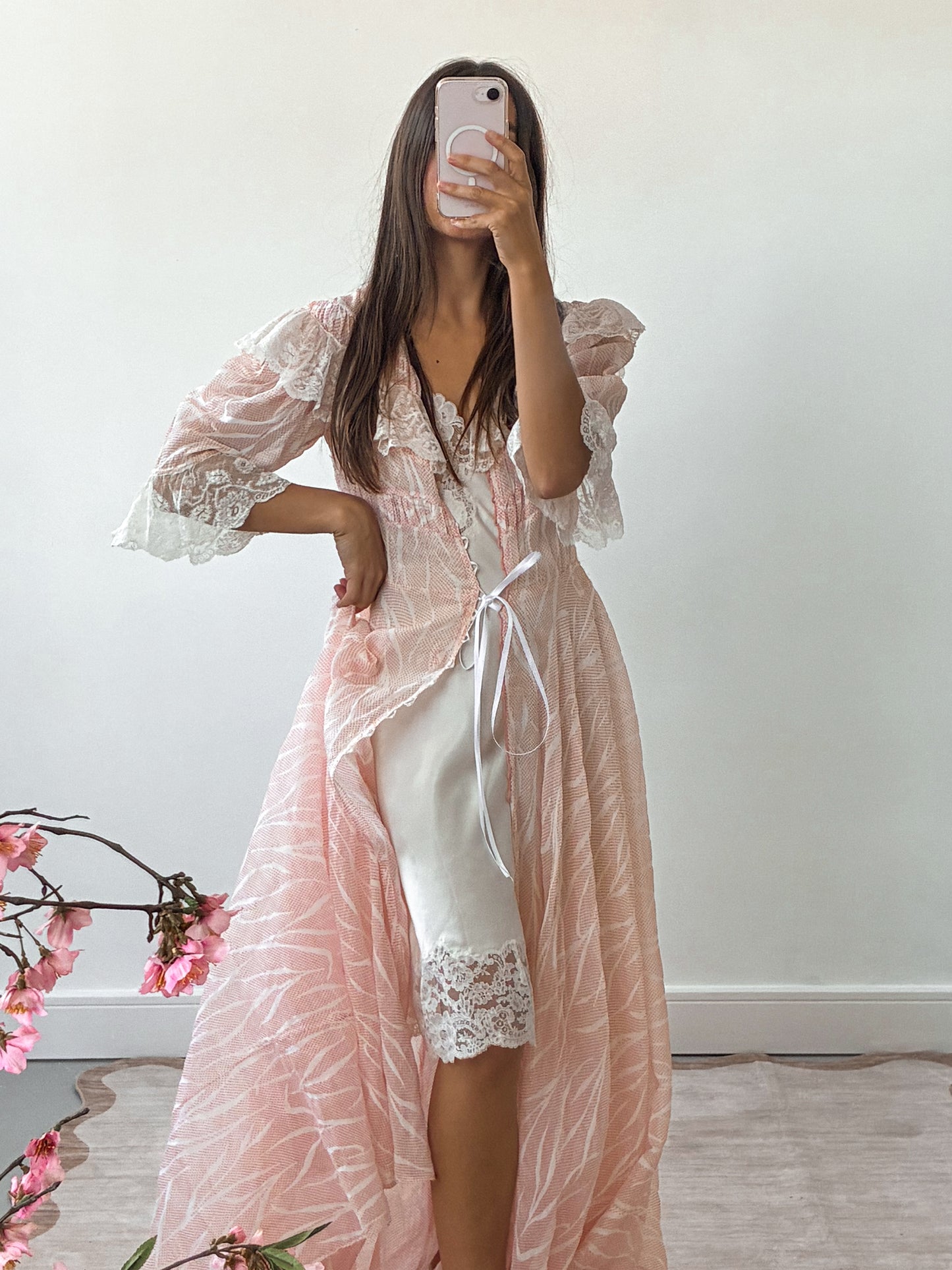 1930s Bubblegum Pink Organza Lace Up Robe With Ruffled Collar One Size