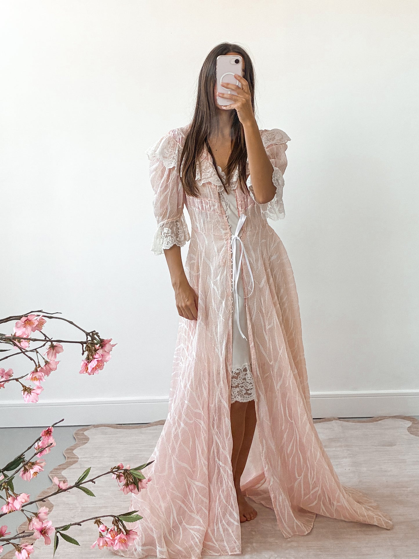 1930s Bubblegum Pink Organza Lace Up Robe With Ruffled Collar One Size