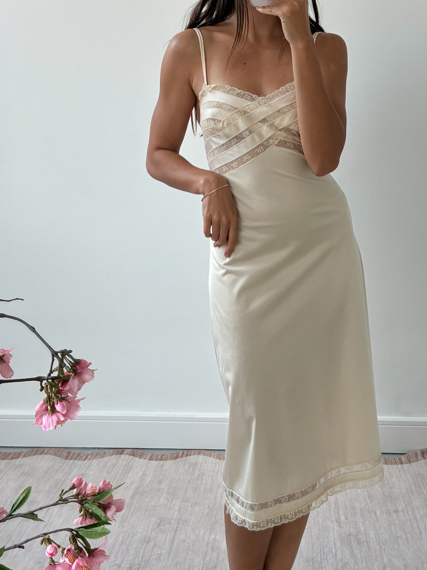 1940s Cream Slip With Floral Lace And Pleats M L