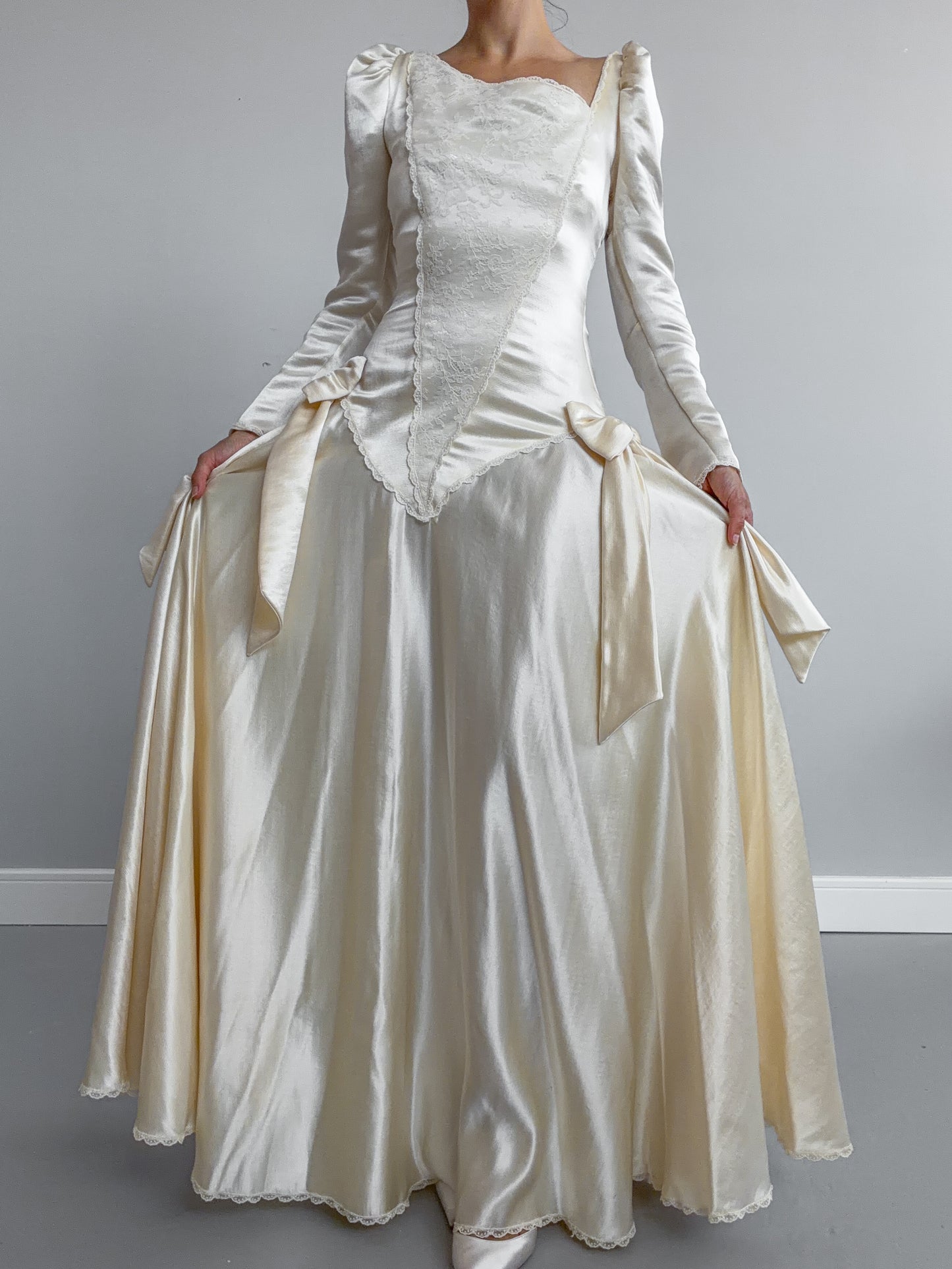 1980s Silk Asymmetrical Wedding Dress With Bow Detail