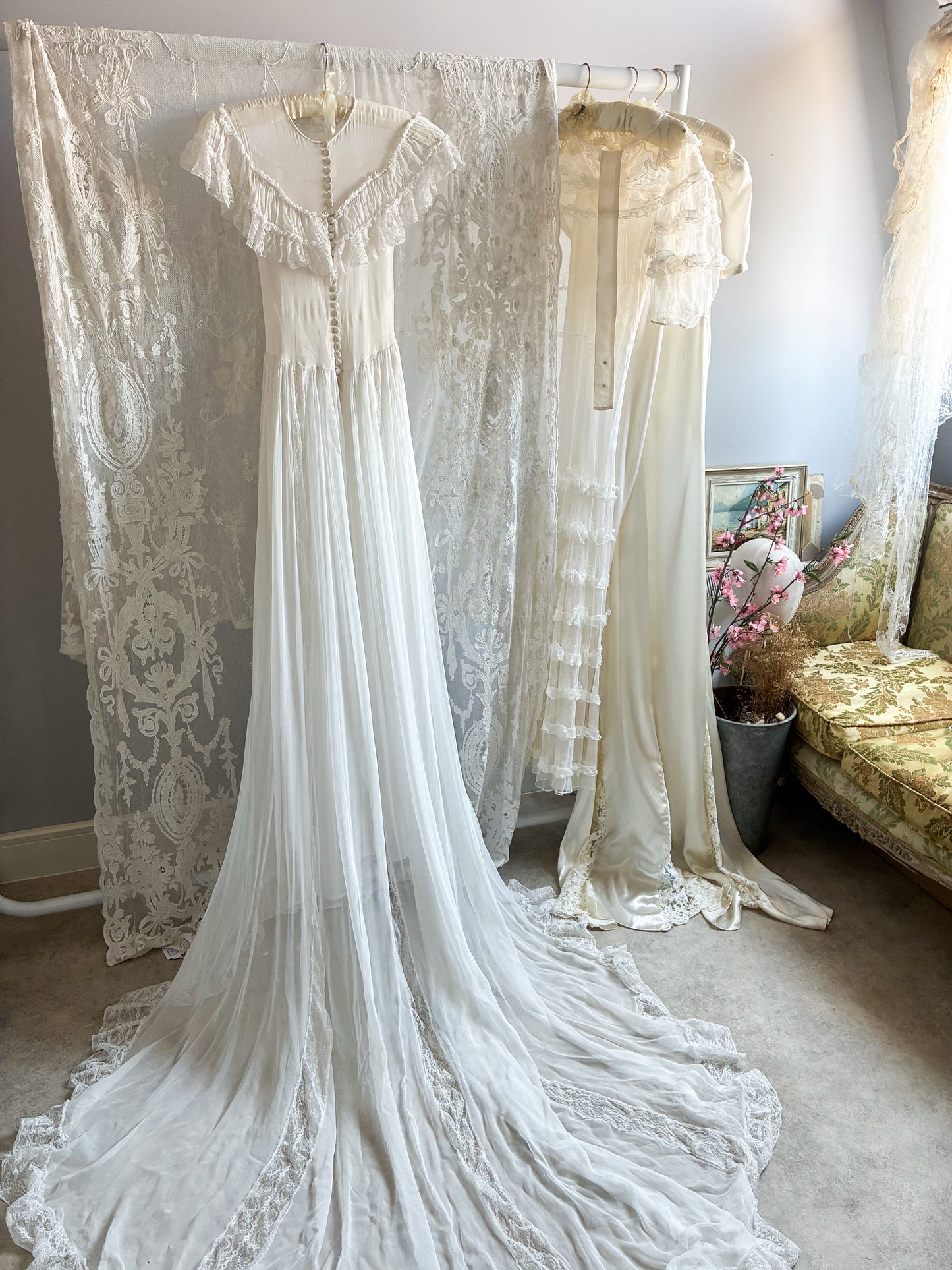 1940s Ivory Tulle Wedding Dress With Ruffle Neck And Cathedral Train