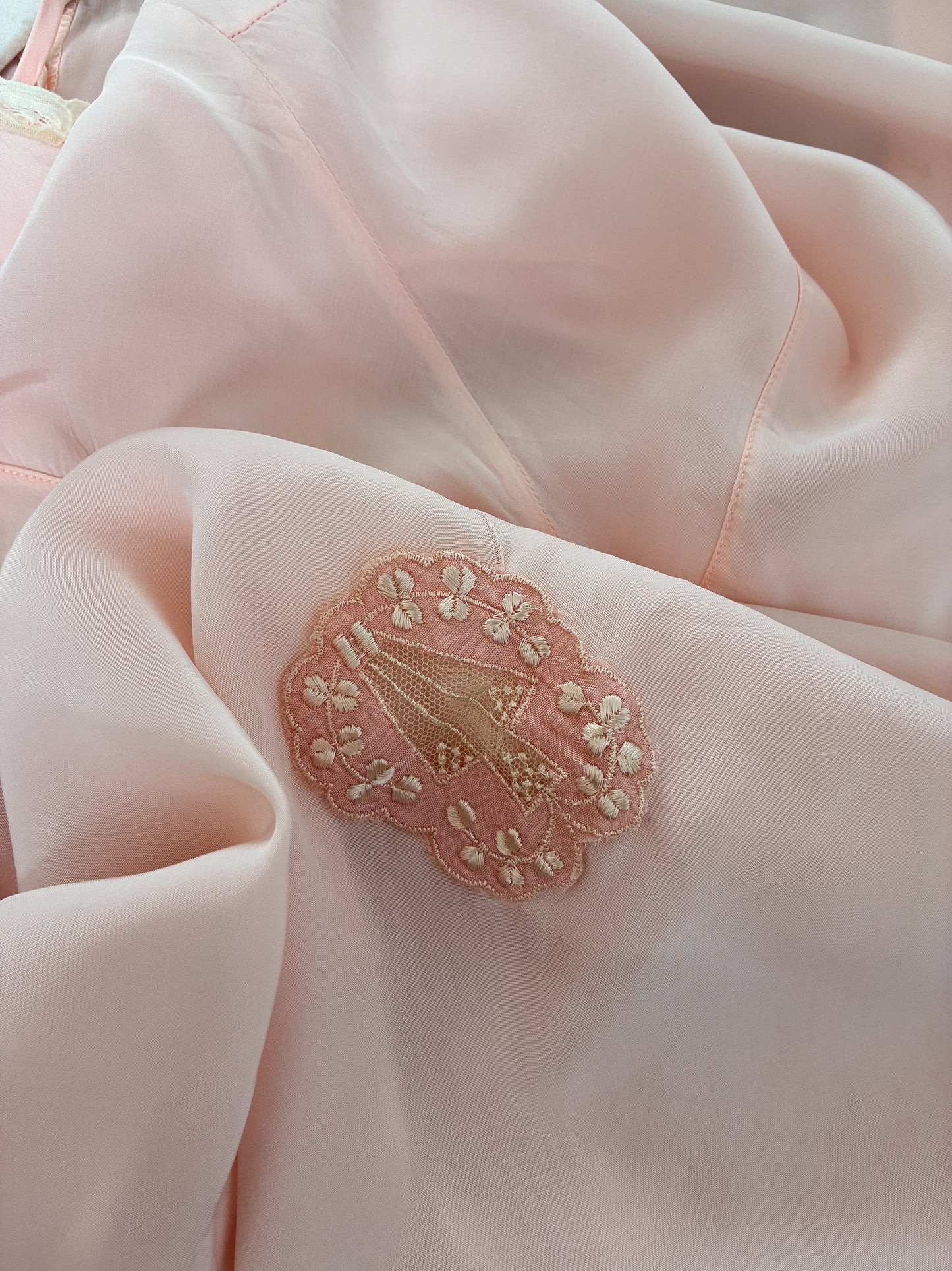 1940s Pink Satin Midi Slip With Flower Embroidery M L