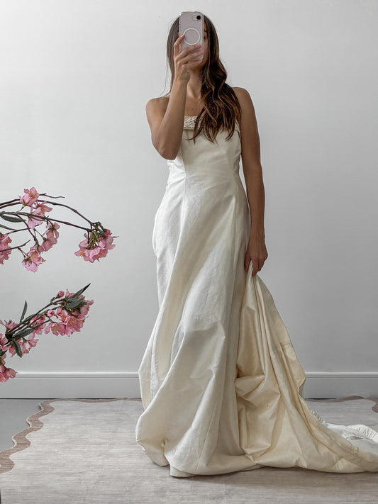 vintage silk wedding dress A line Strapless Long Sleeves White Satin Backless Weddin PreppyDress 20 days from June ~ Dec Vintage Wedding Dresses | Sophia