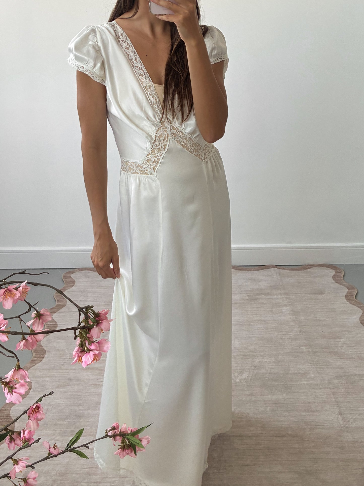 1940s Bridal Puff Sleeve Nightgown With Lace Trim S M