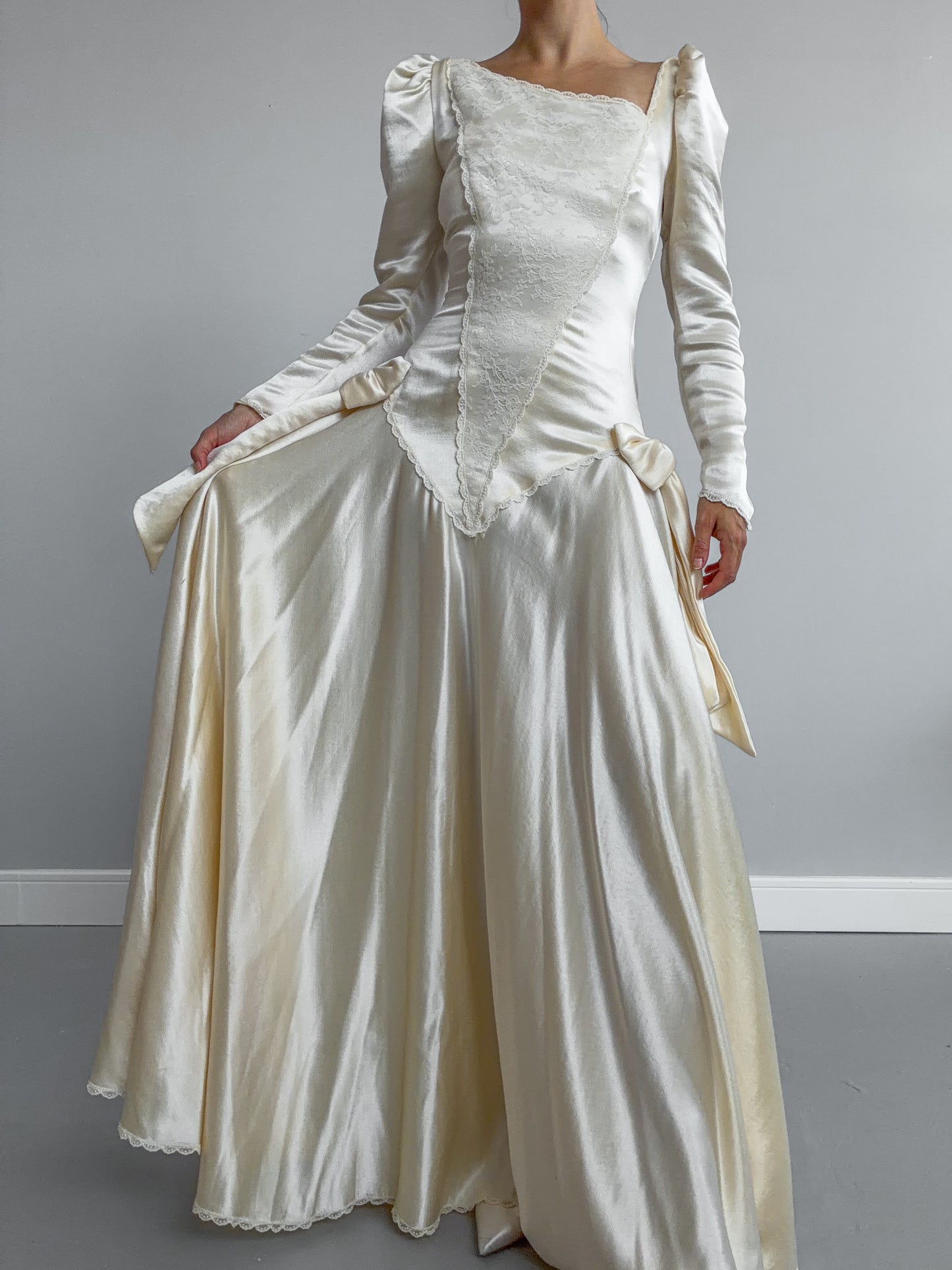 1980s Silk Asymmetrical Wedding Dress With Bow Detail