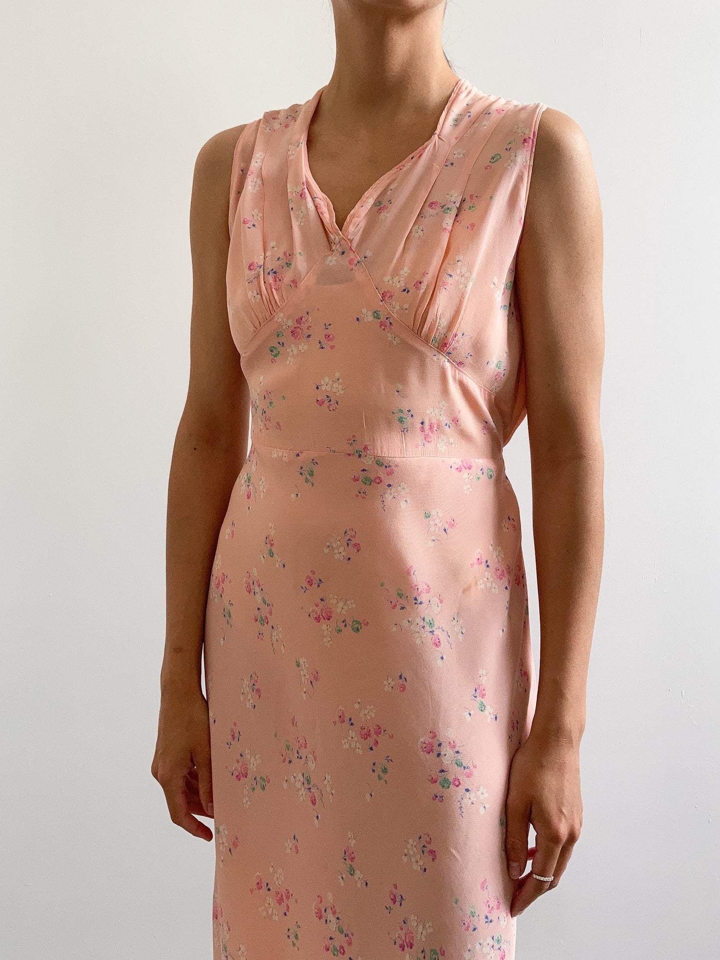 1930s Pink Ditsy Floral Gathered Slip Gown