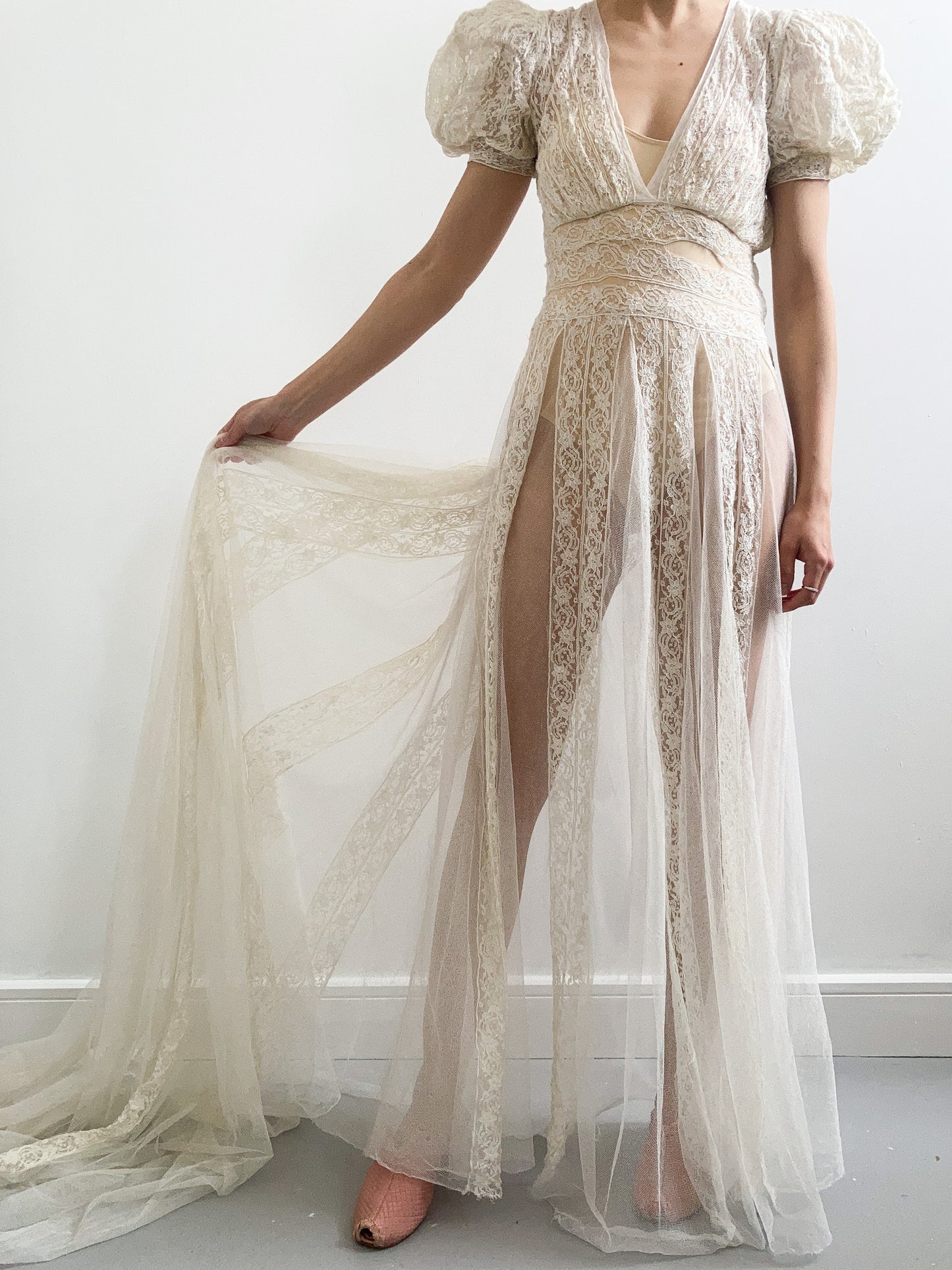 1920s Lace & Net Puff Sleeve Wedding Gown