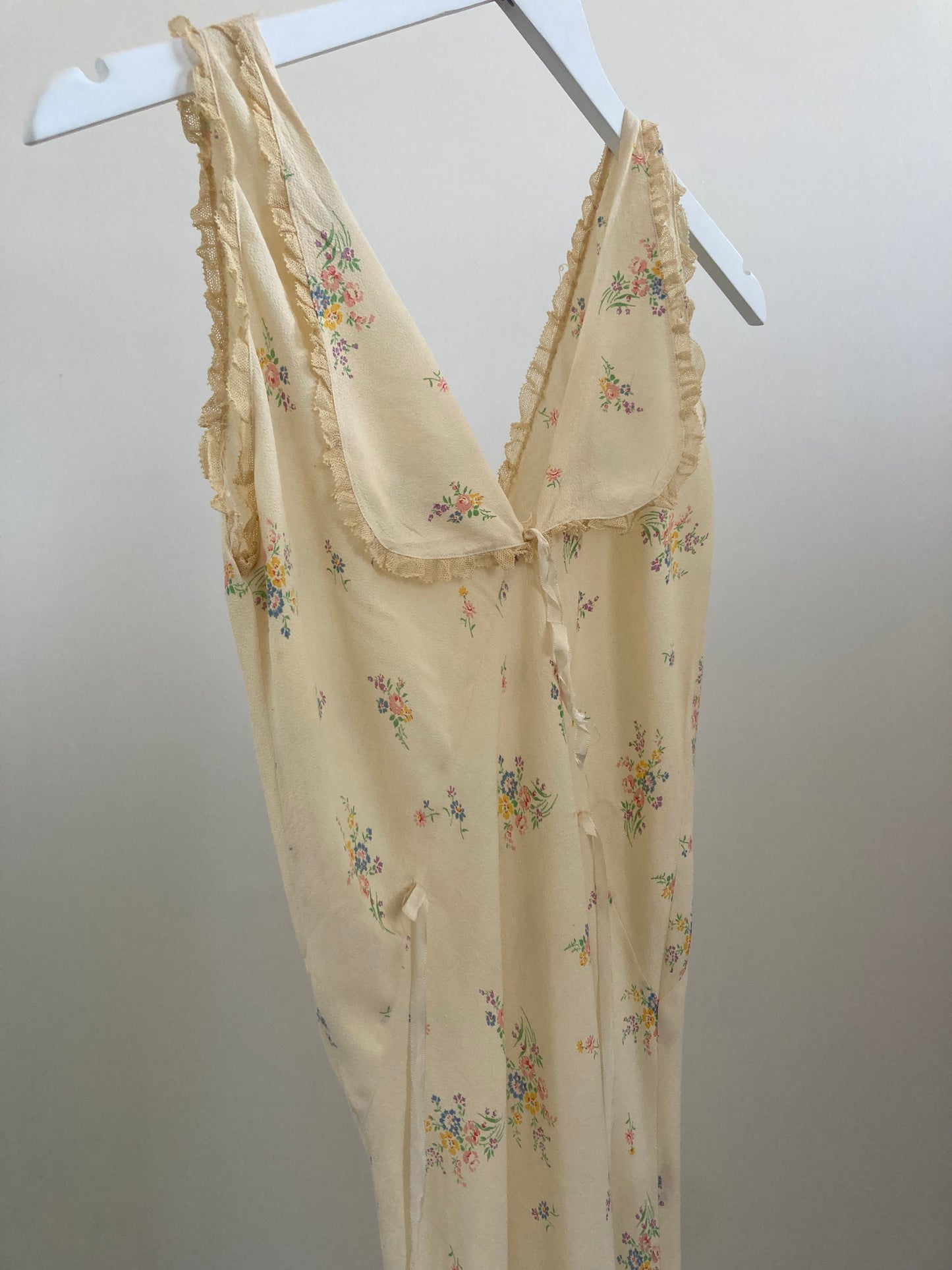 1930s Yellow Silk Crepe Floral Collared Slip Gown
