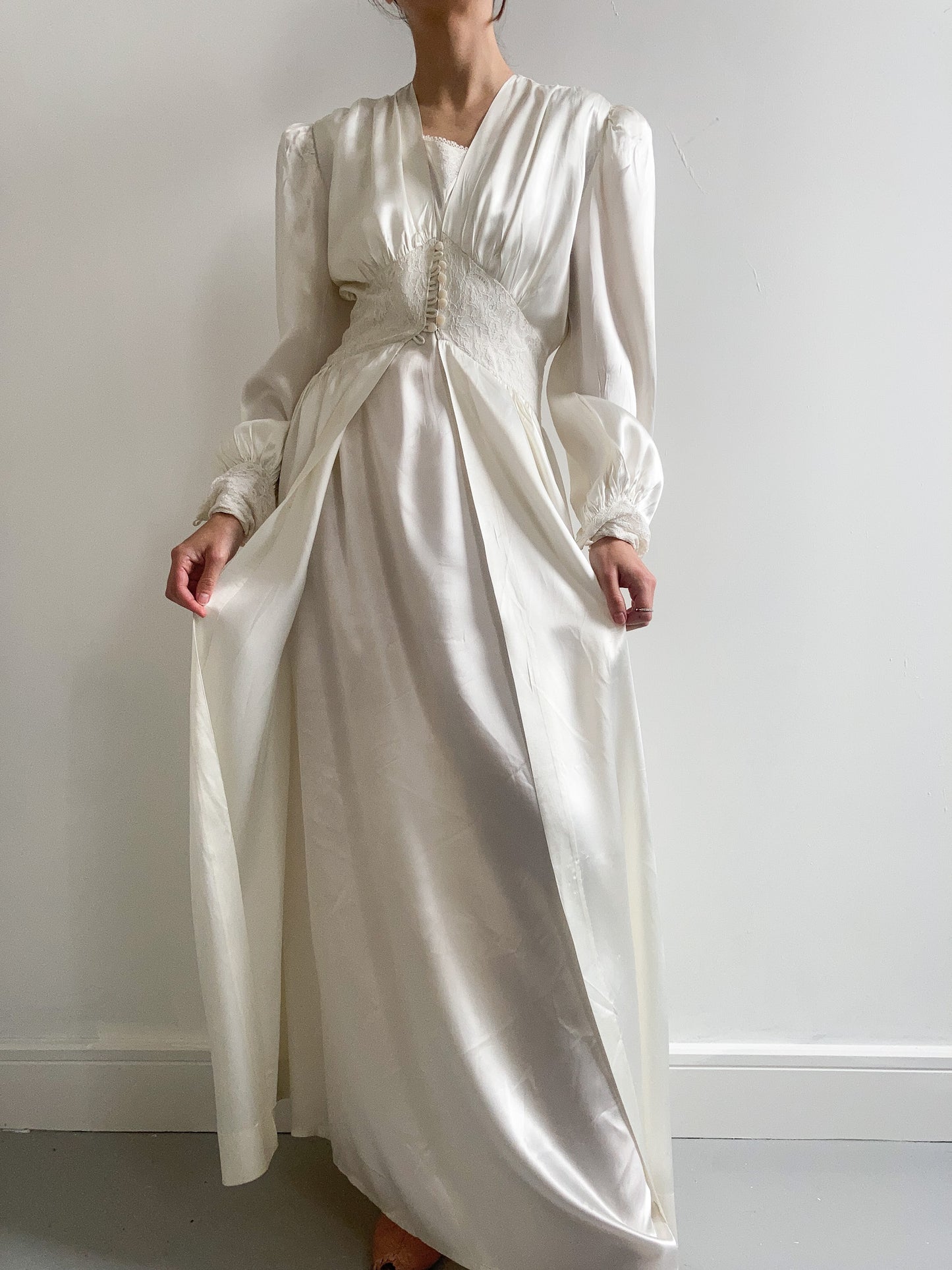 1940s Ivory Satin Bridal Peignoir Set