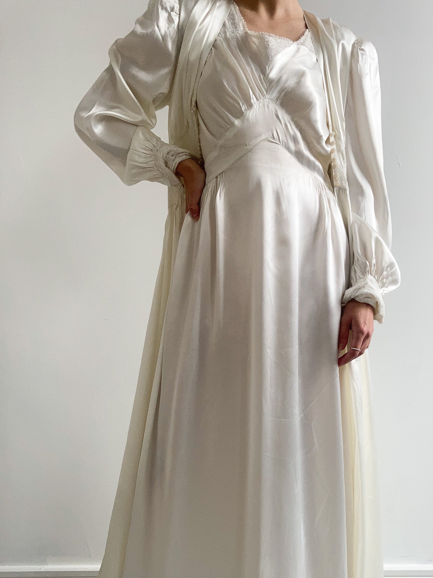 1940s Ivory Satin Bridal Peignoir Set