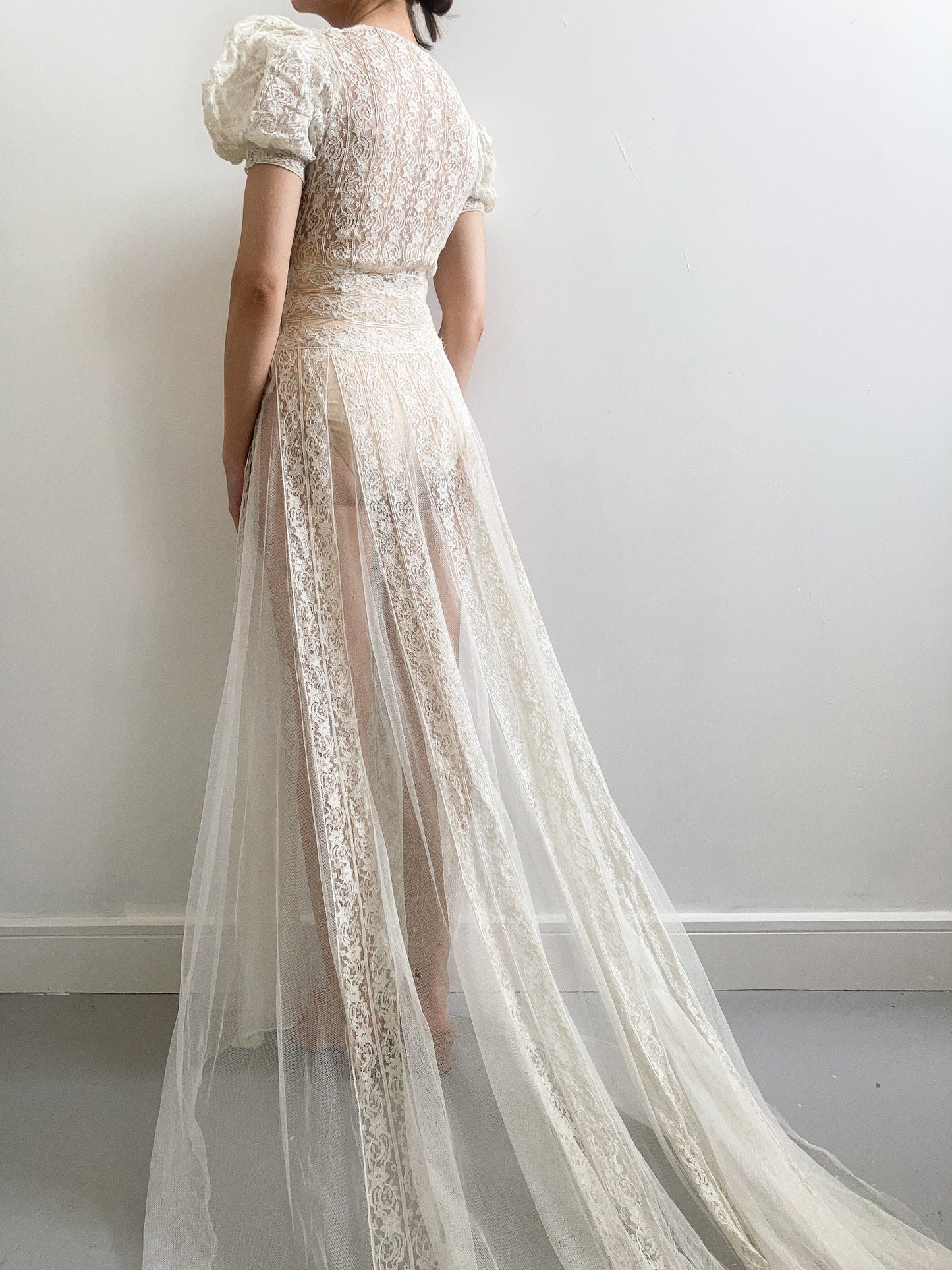 1920s Lace & Net Puff Sleeve Wedding Gown