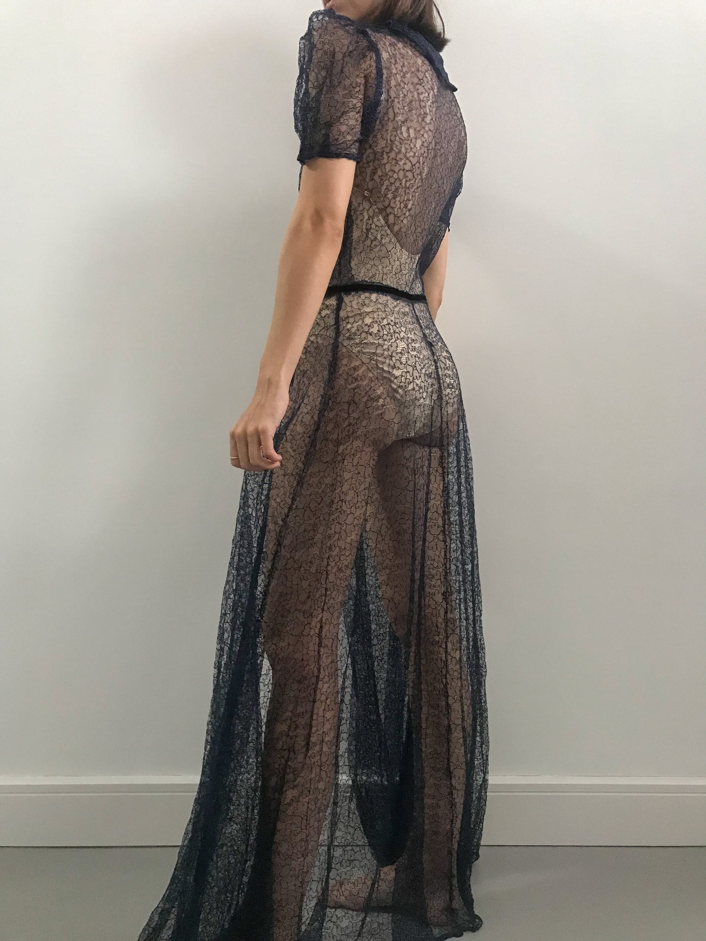 1930s Midnight All Lace Open Front Robe