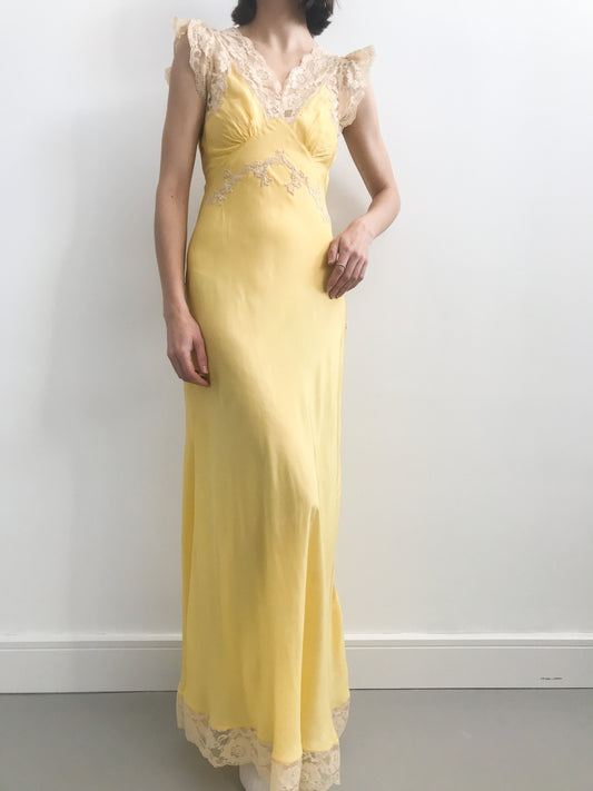 1930s Yellow Lace and Floral Detail Gown