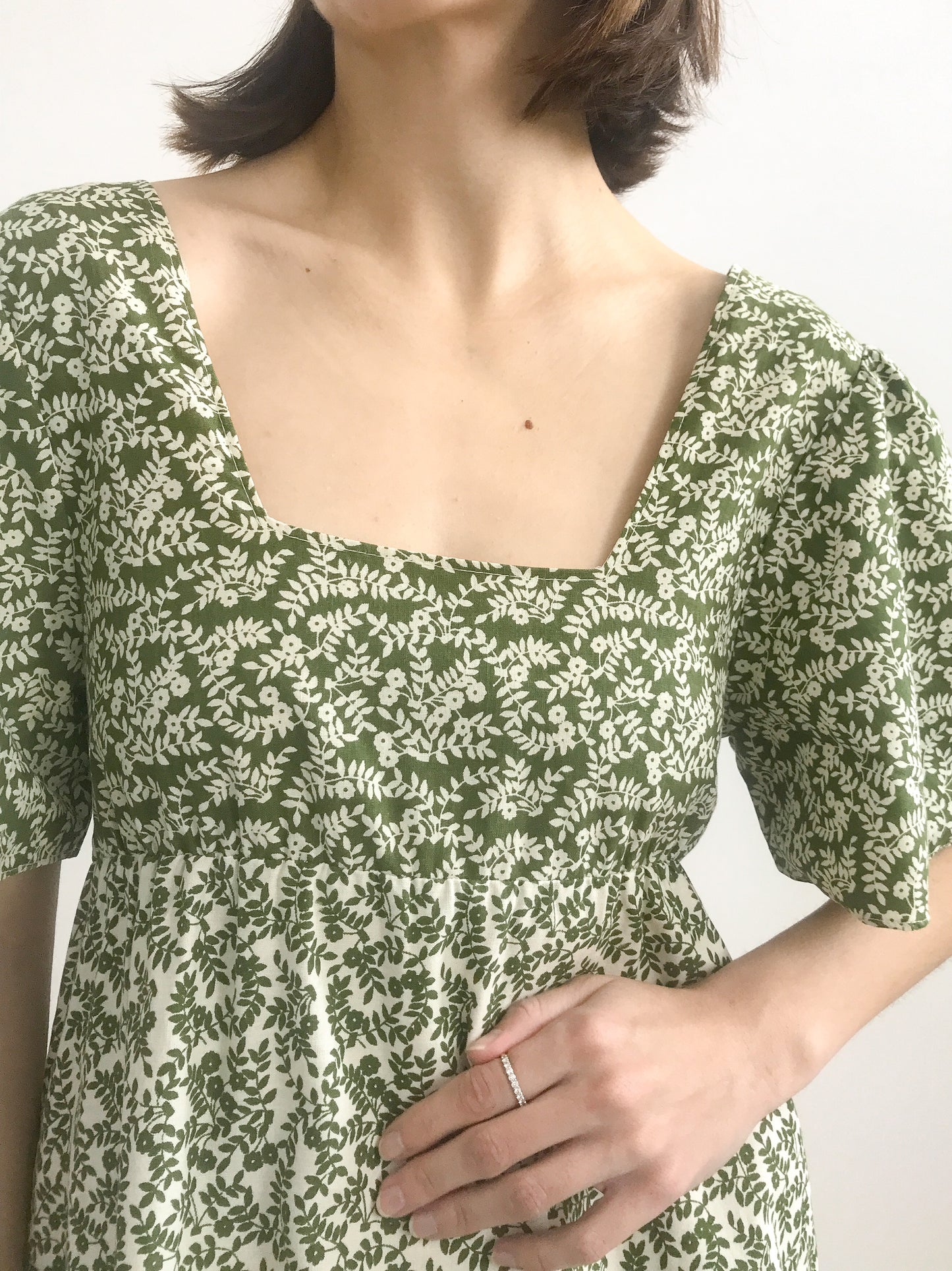 1970s Green Floral Tiered Prairie Dress