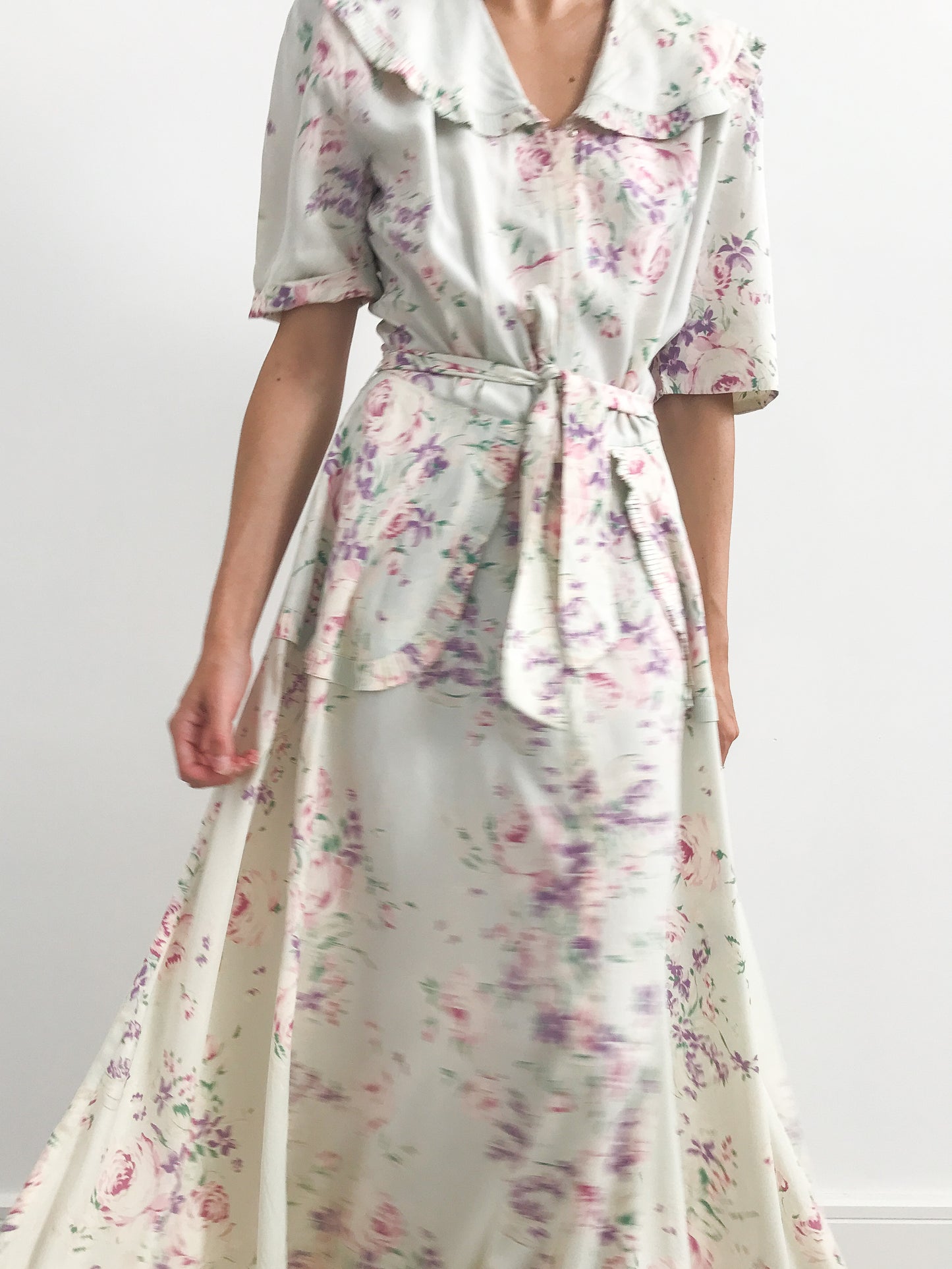 1930s Pastel Floral Collared Robe