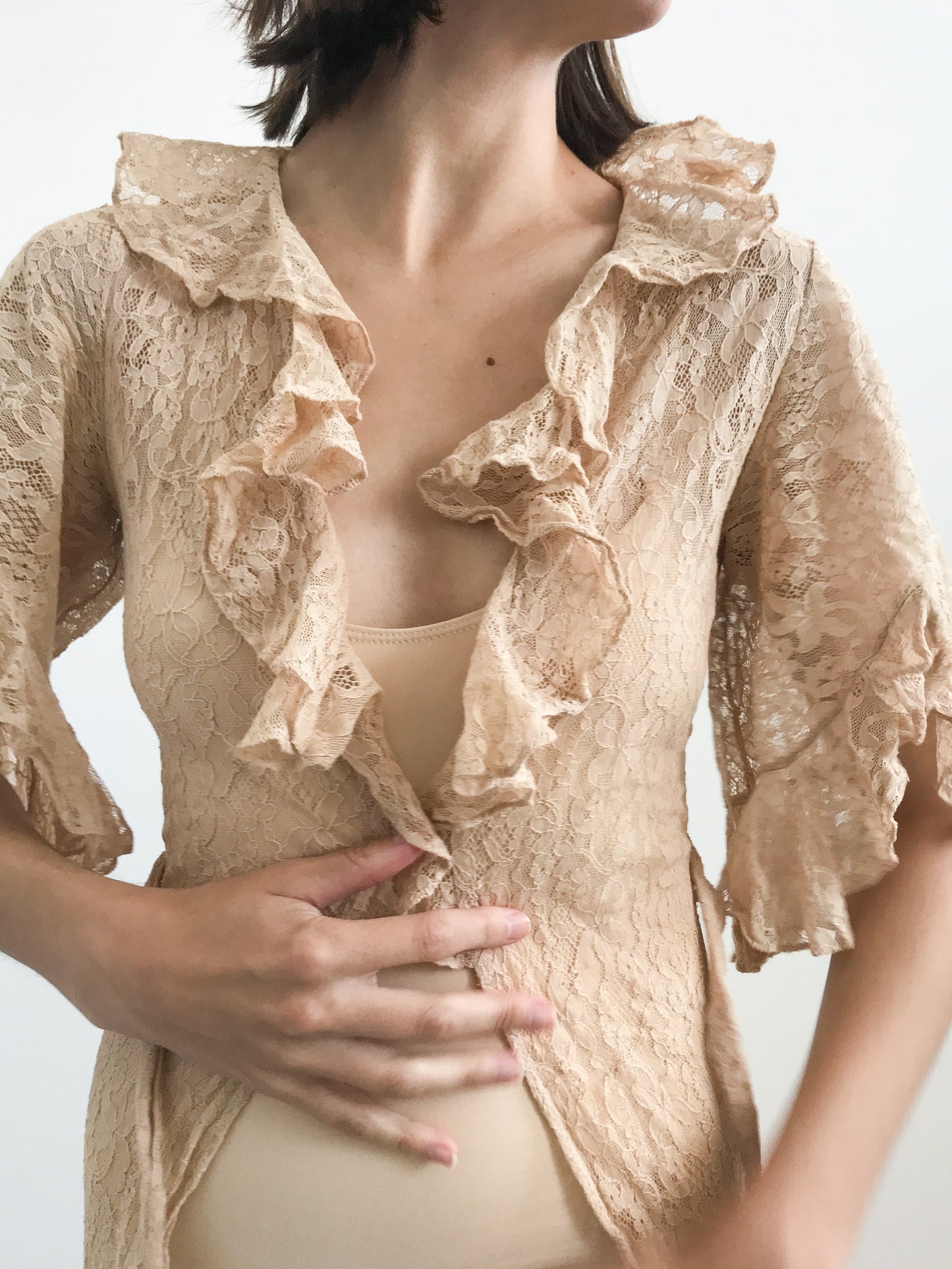 1930s Beige Ruffled Lace Long Bridal Jacket